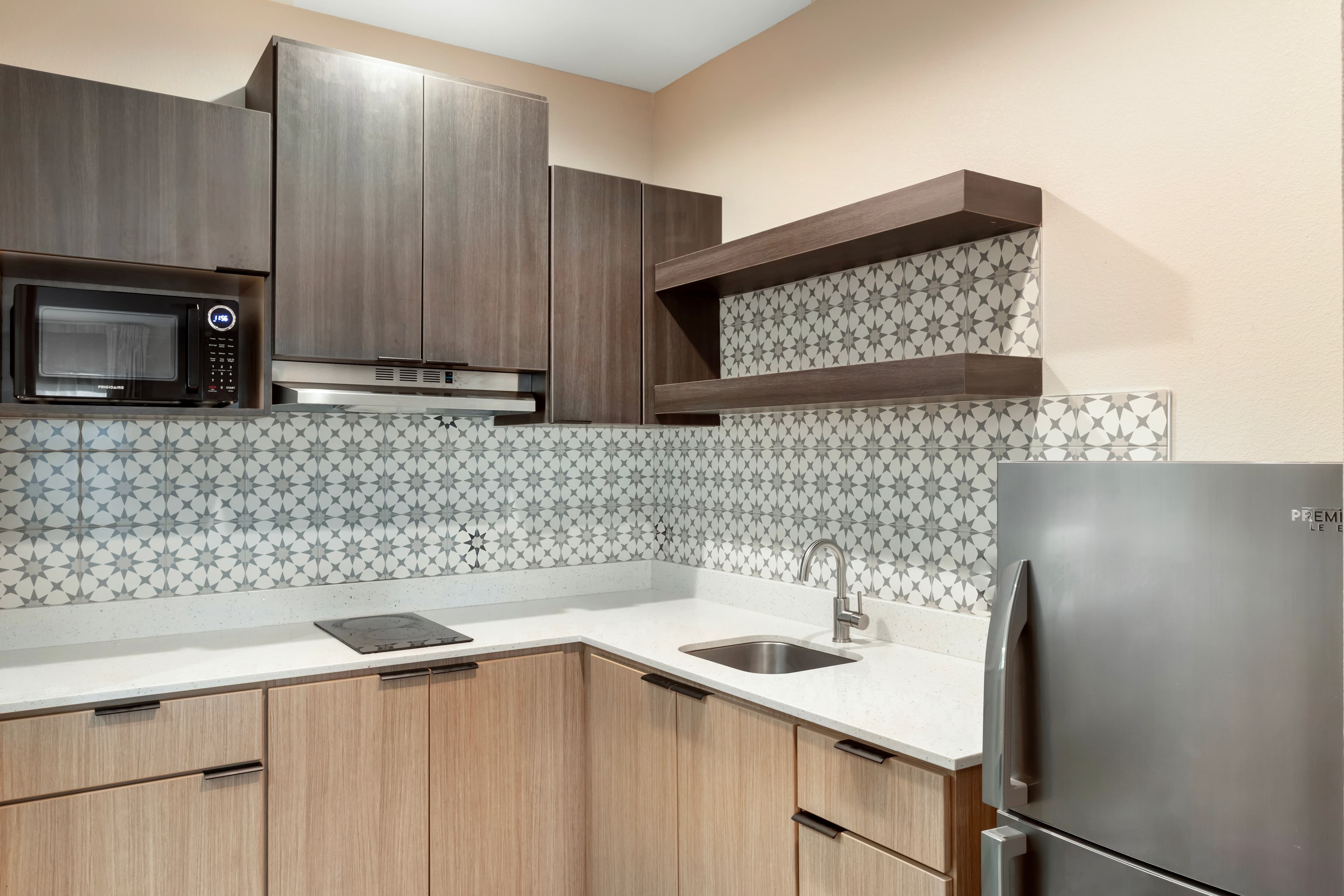 Clarion Pointe Spring - Houston North - Image 5