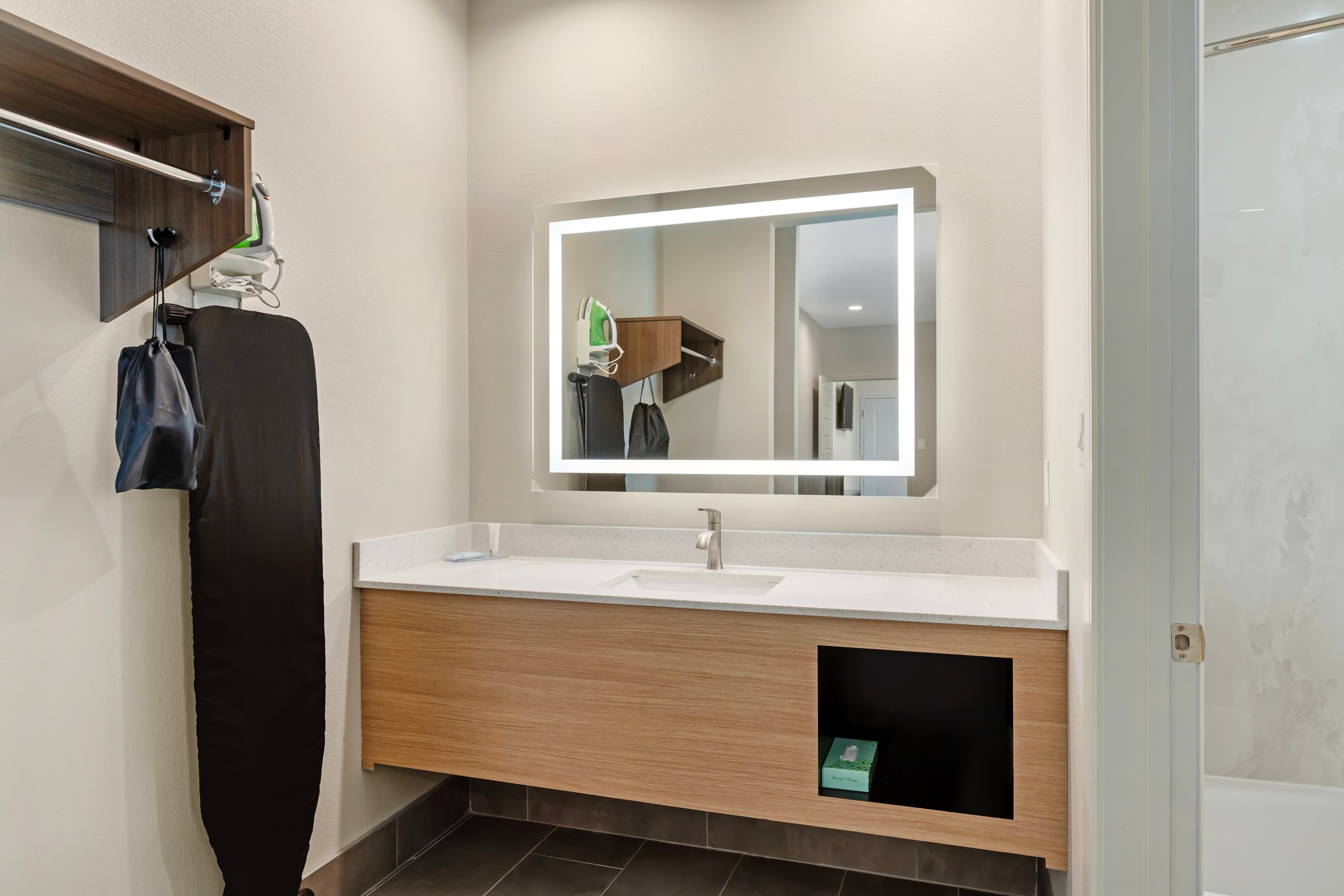Clarion Pointe Spring - Houston North — 20