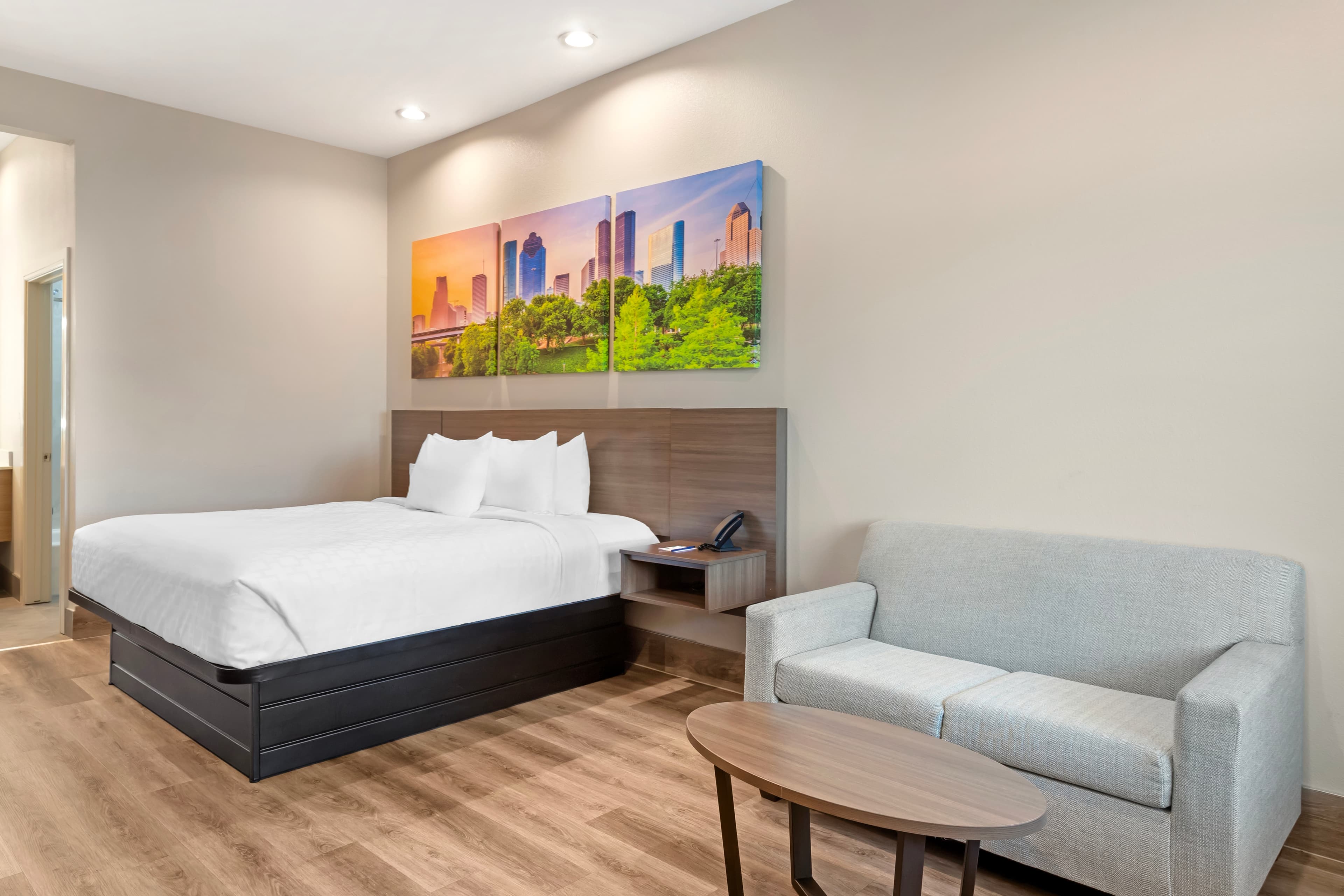 Clarion Pointe Spring - Houston North — 22
