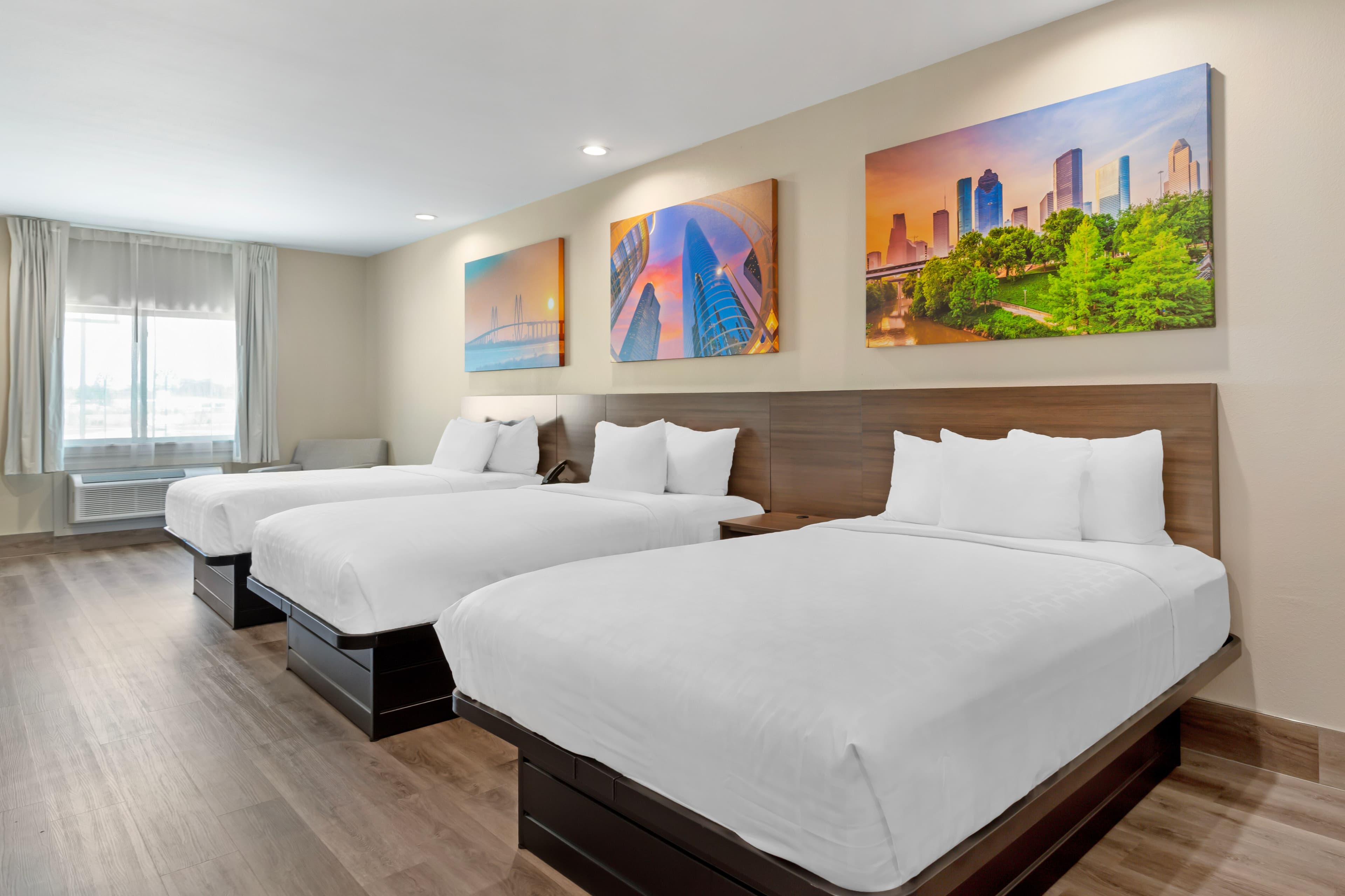 Clarion Pointe Spring - Houston North — 12