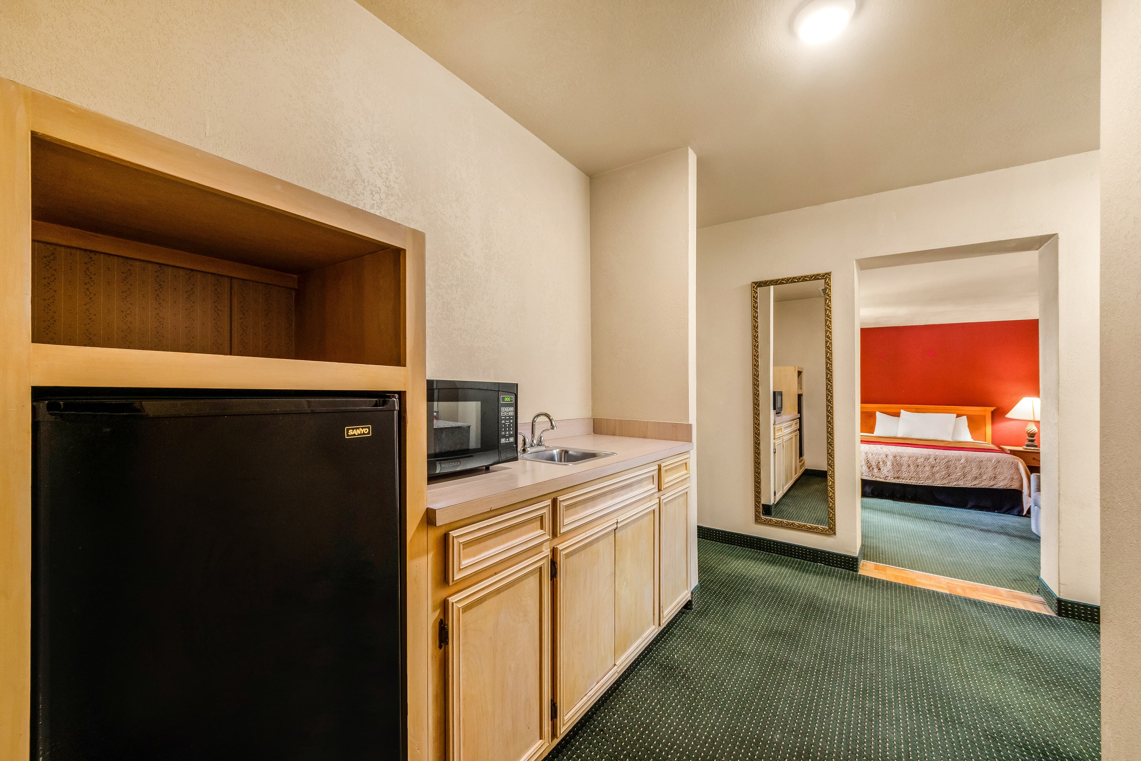 Econo Lodge Del Rio - Image 3
