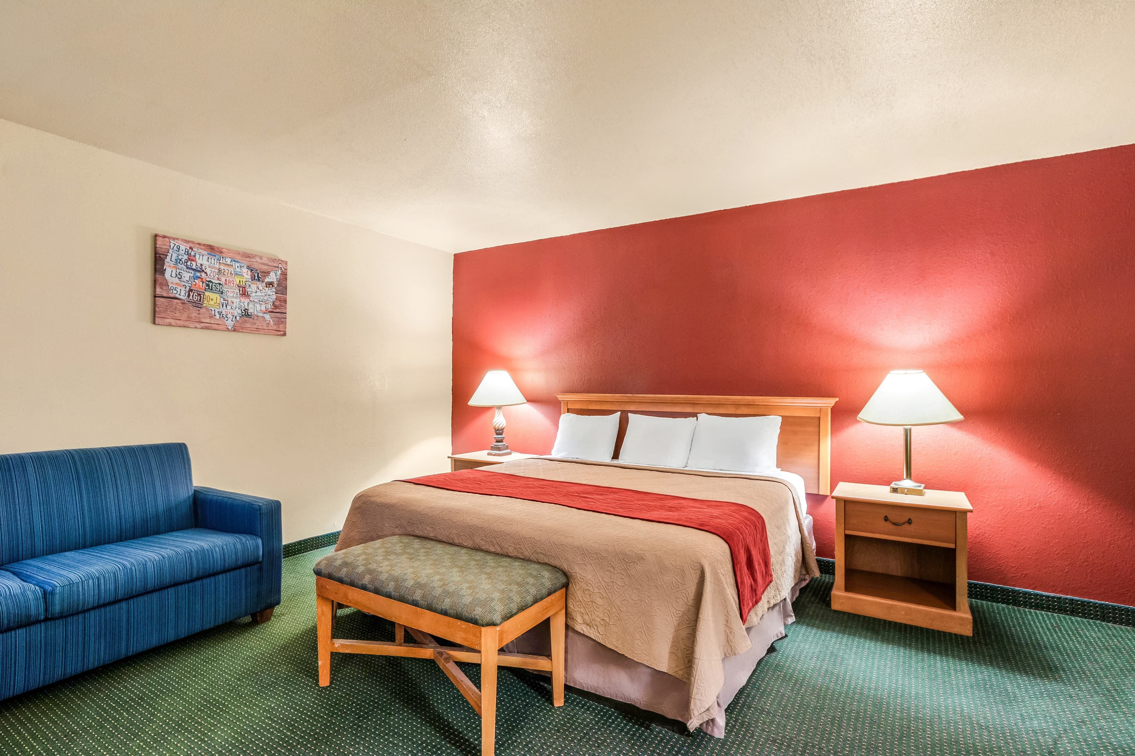 Econo Lodge Del Rio — 8