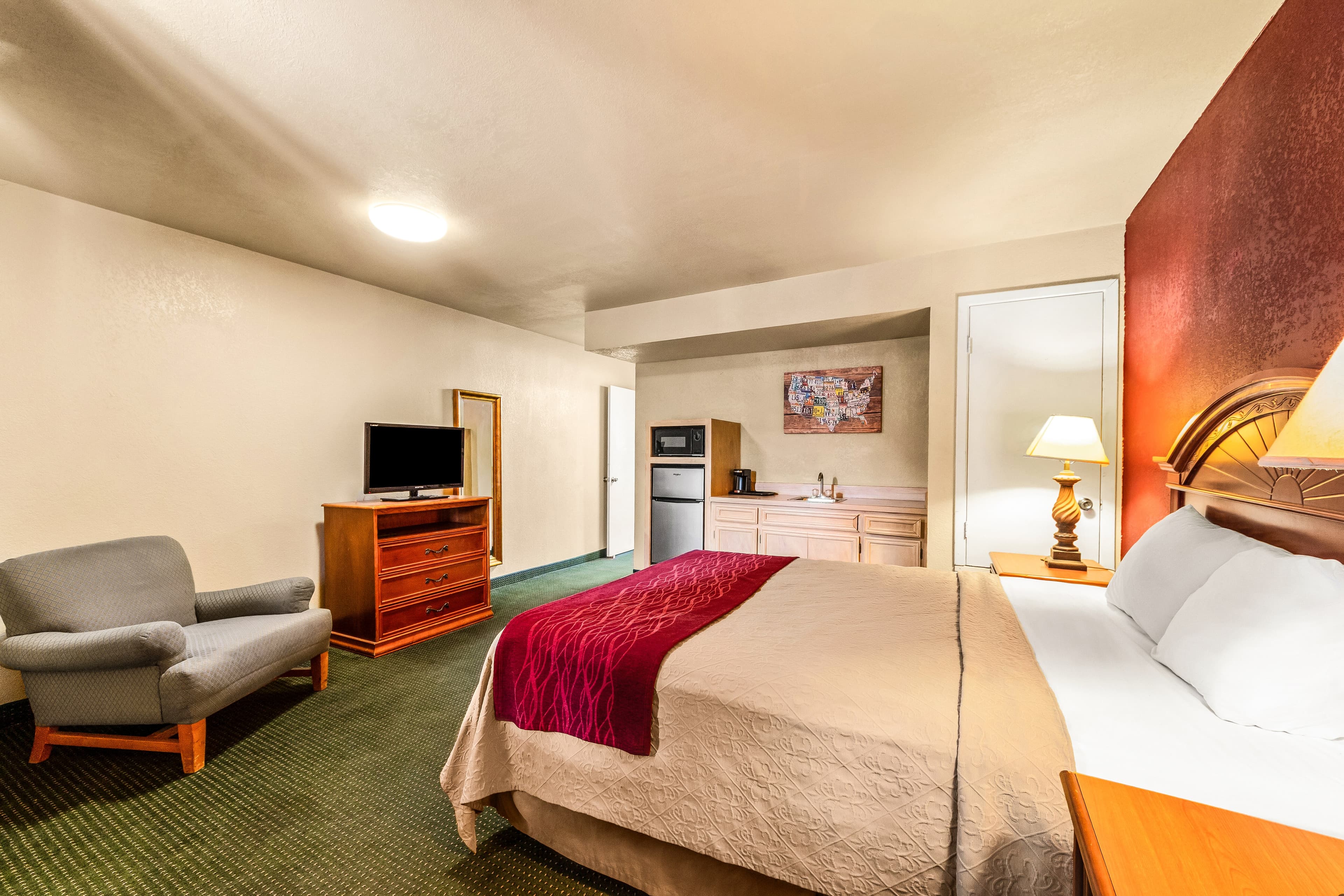 Econo Lodge Del Rio — 23