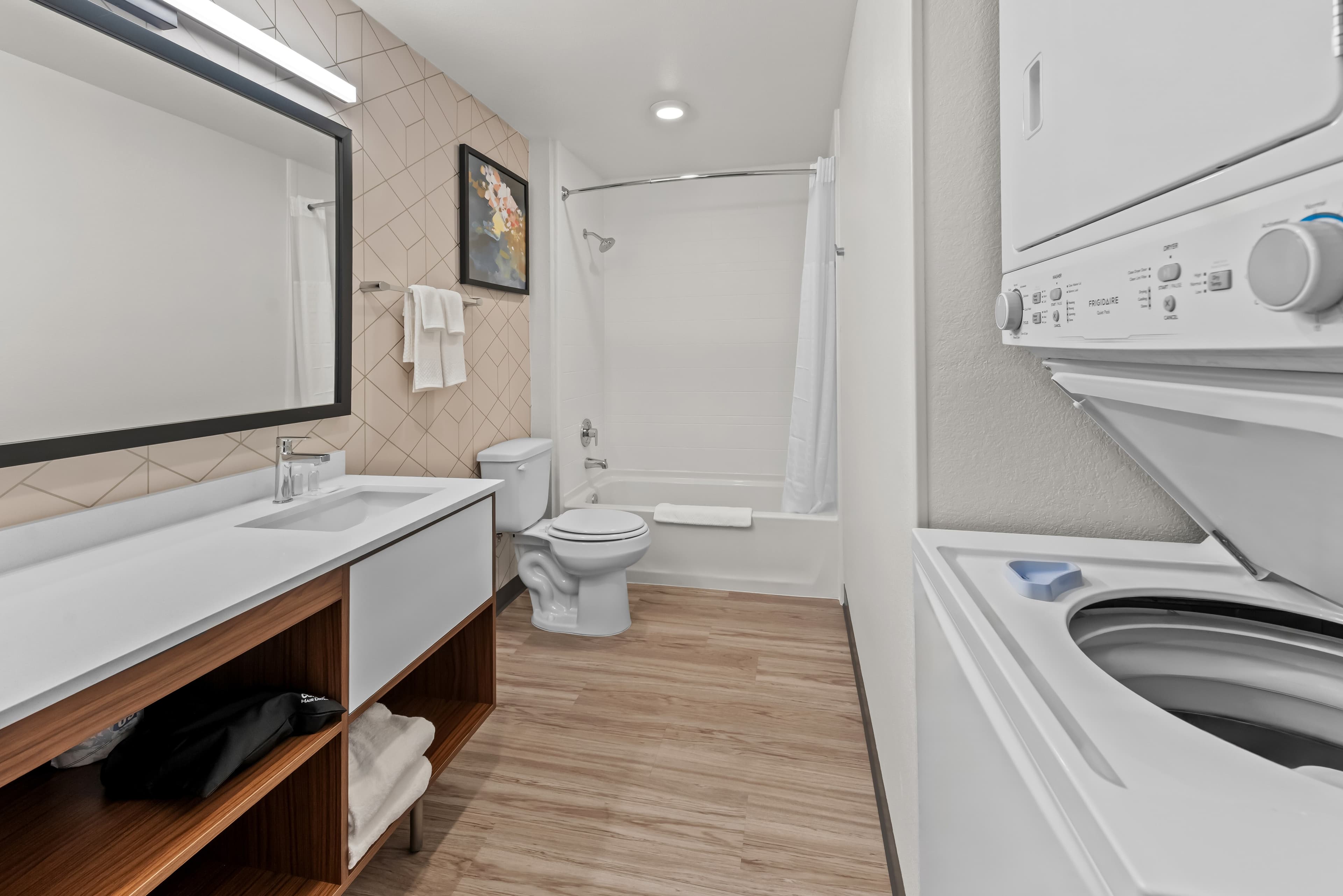 Everhome Suites Waco - Image 5