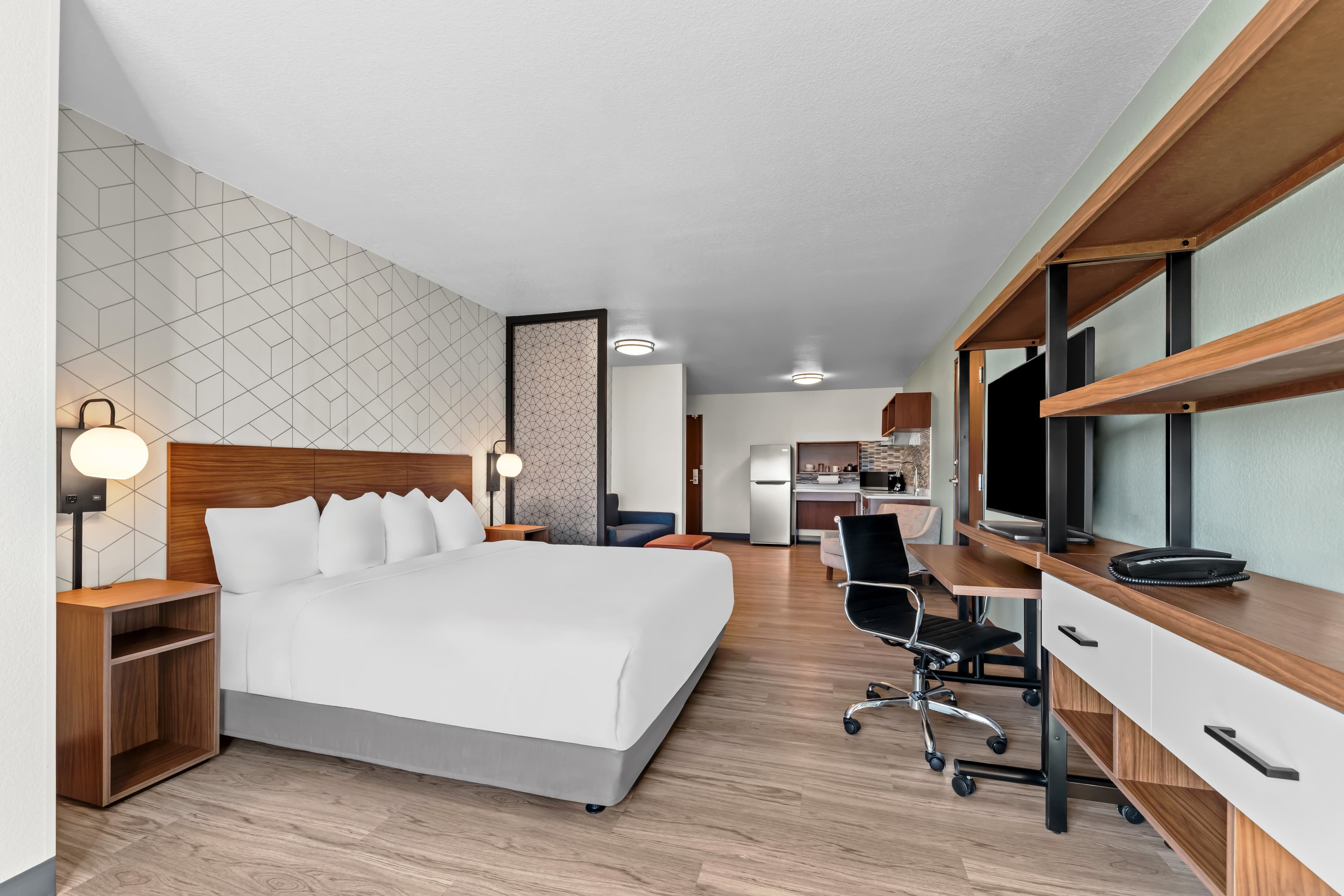 Everhome Suites Waco — 6