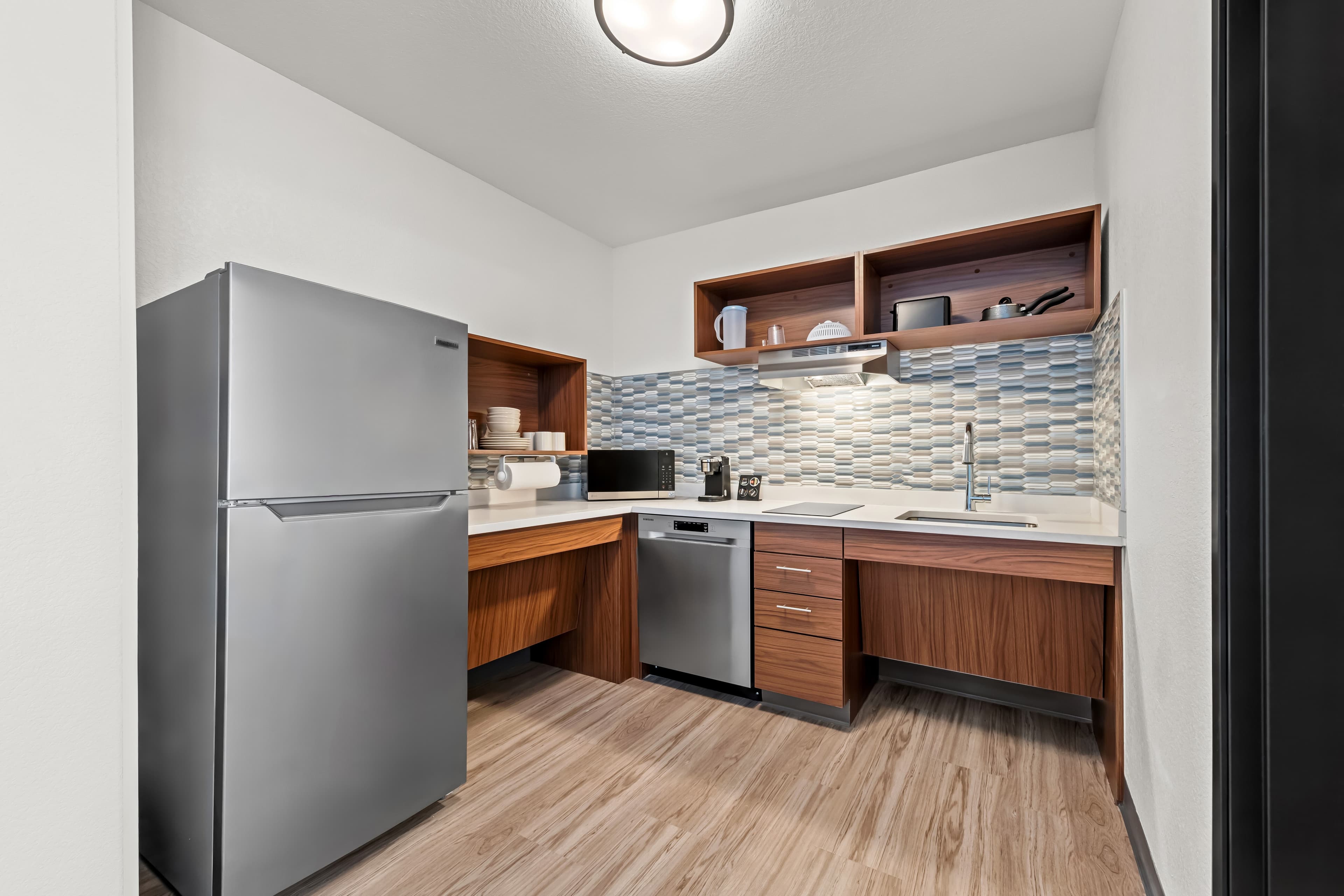 Everhome Suites Waco — 11