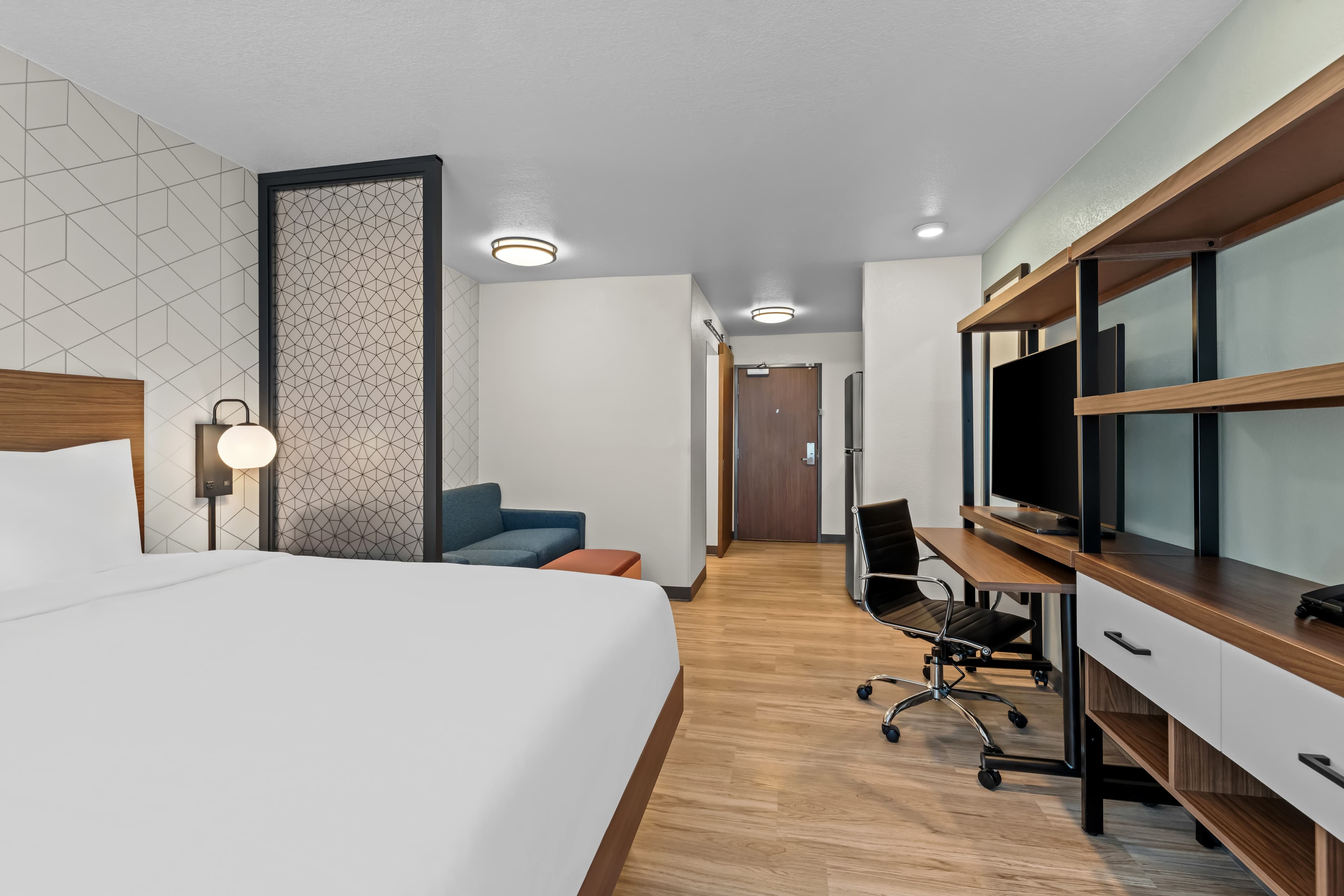 Everhome Suites Waco — 18
