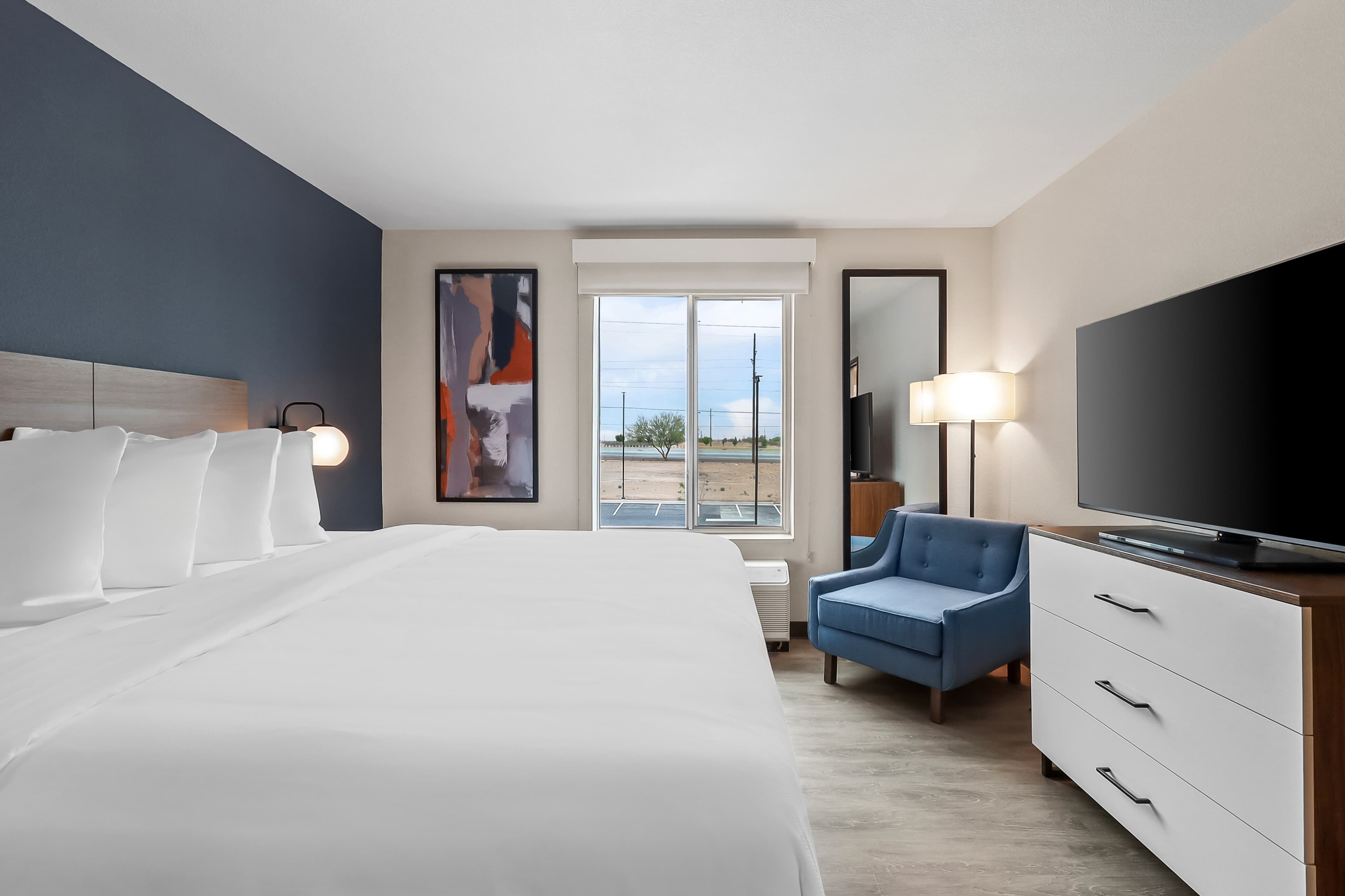 Everhome Suites El Paso Airport near Fort Bliss — 26