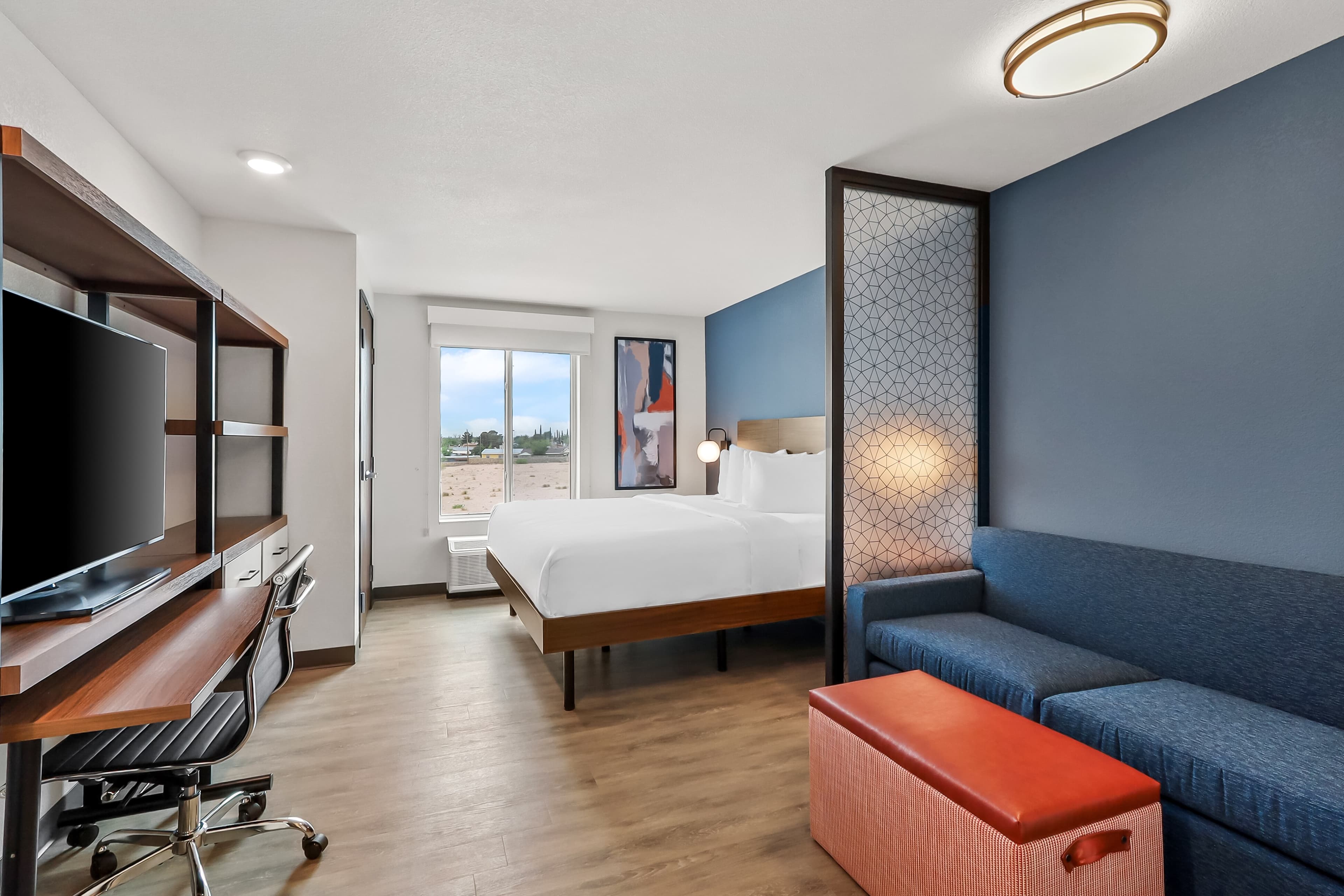 Everhome Suites El Paso Airport near Fort Bliss - Image 3