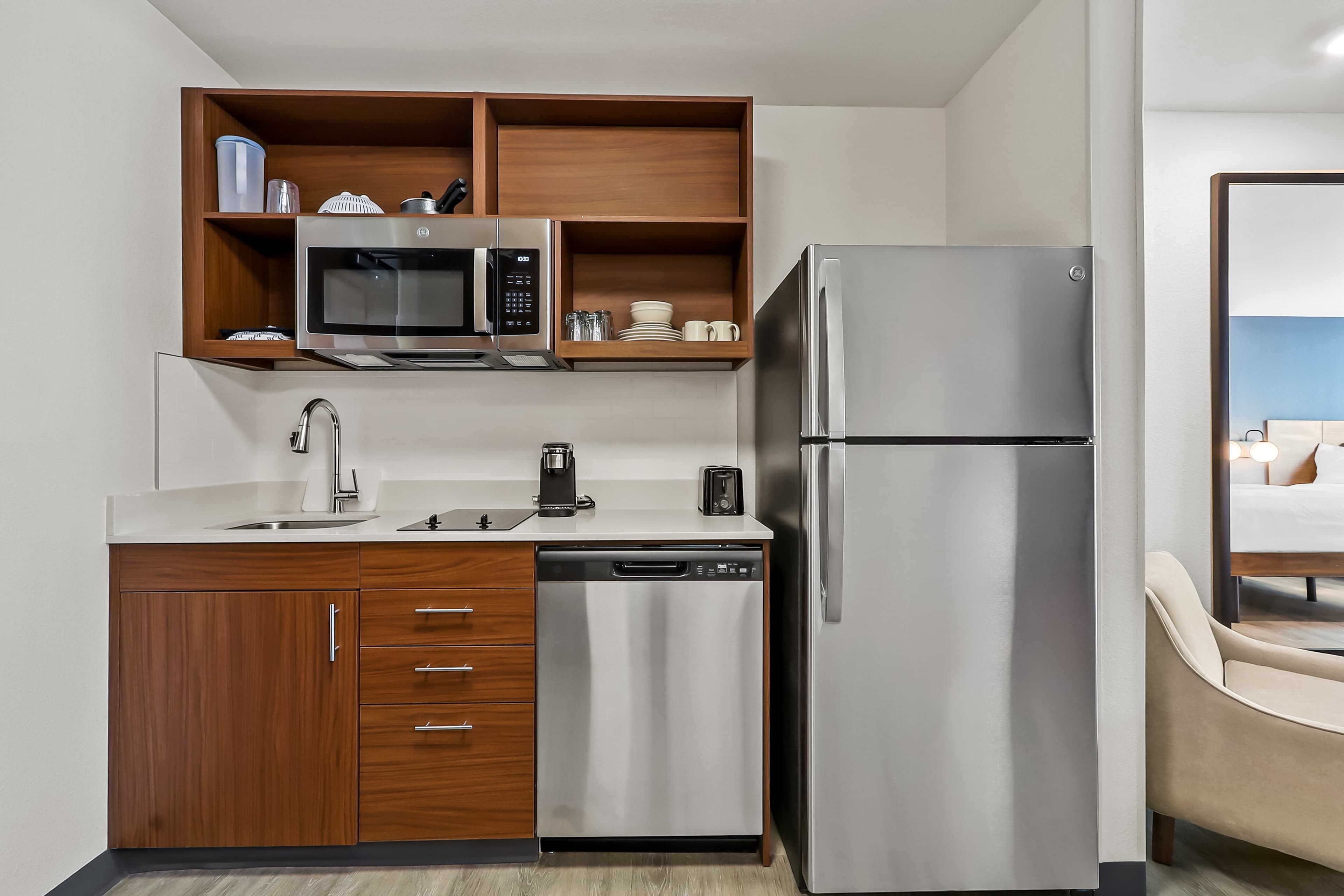 Everhome Suites El Paso Airport near Fort Bliss — 18
