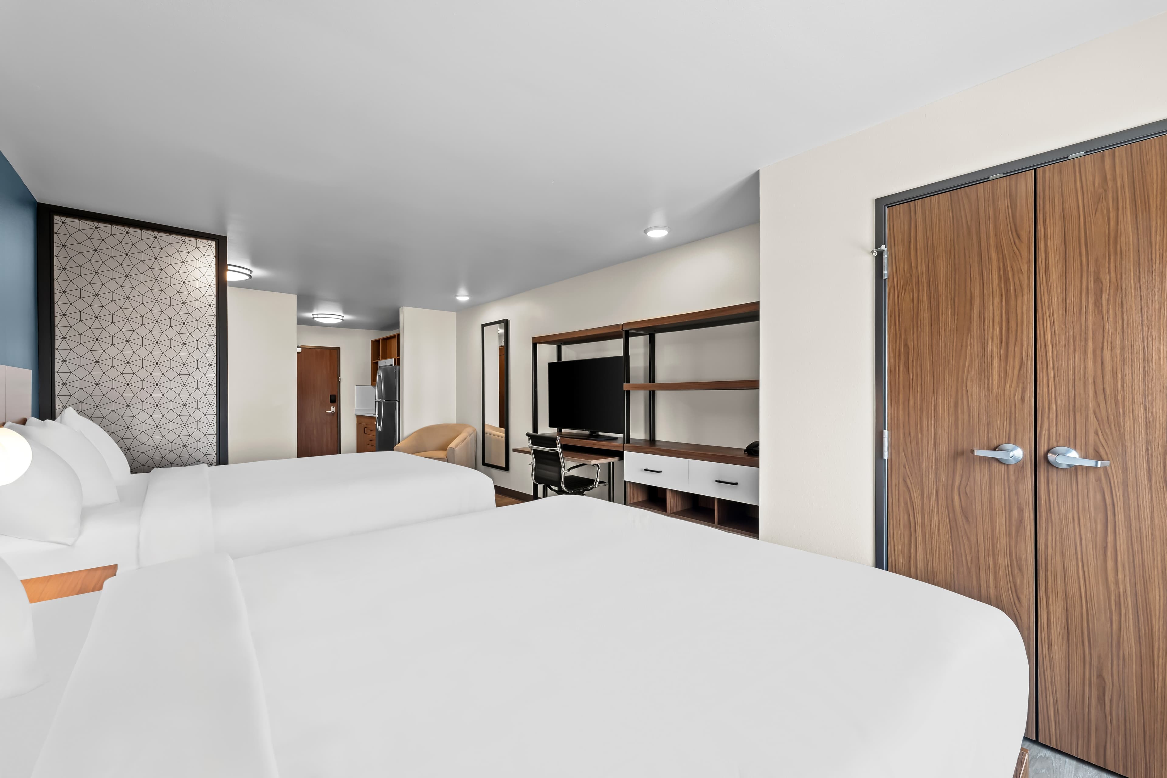 Everhome Suites Brownsville — 24