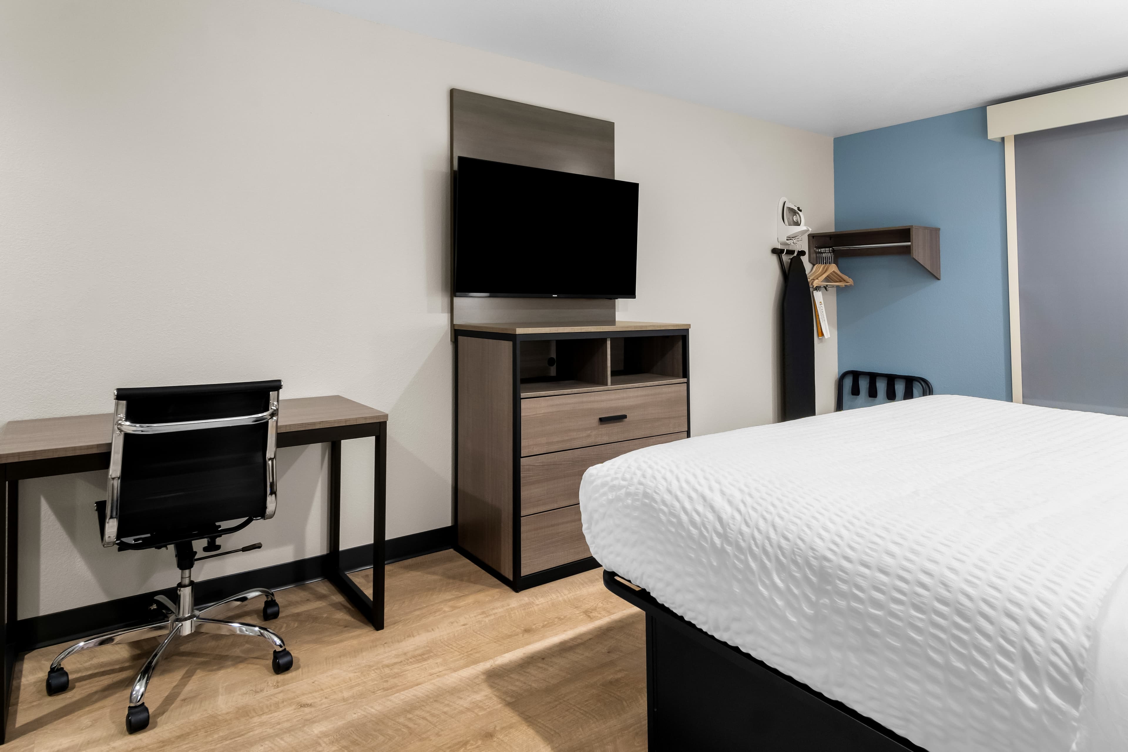 Clarion Pointe Fort Worth East - Arlington - Image 4