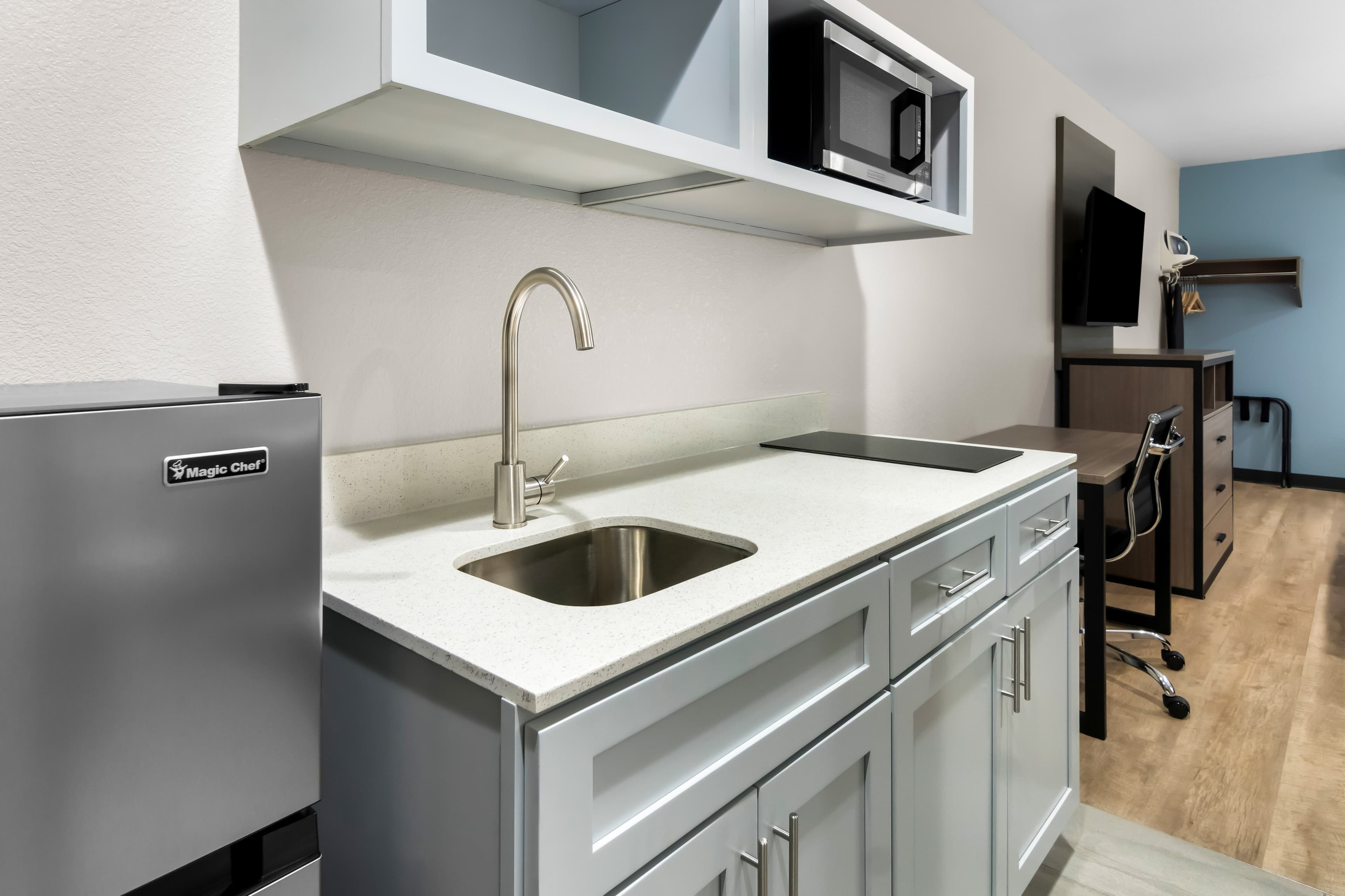 Clarion Pointe Fort Worth East - Arlington - Image 5
