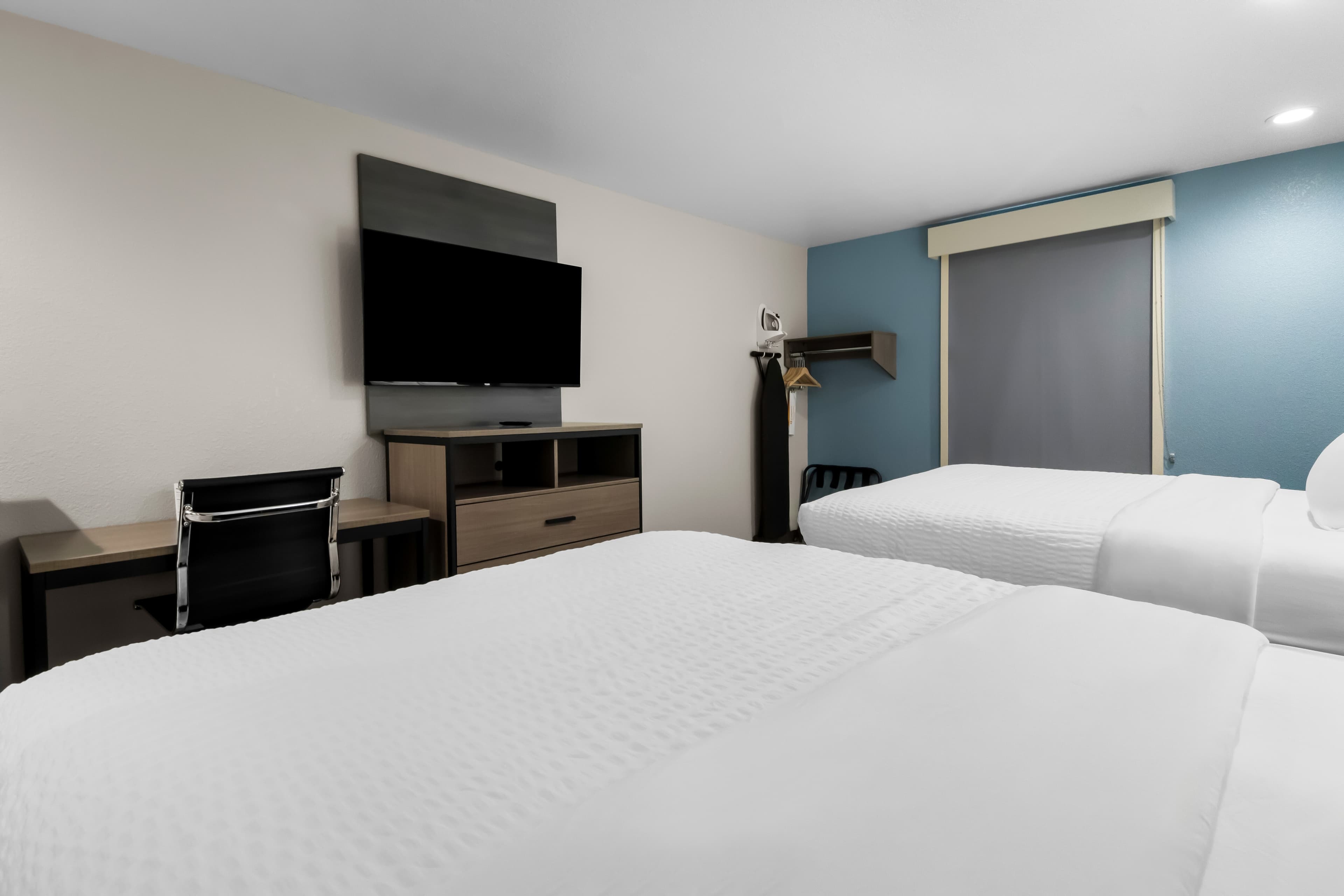 Clarion Pointe Fort Worth East - Arlington — 8