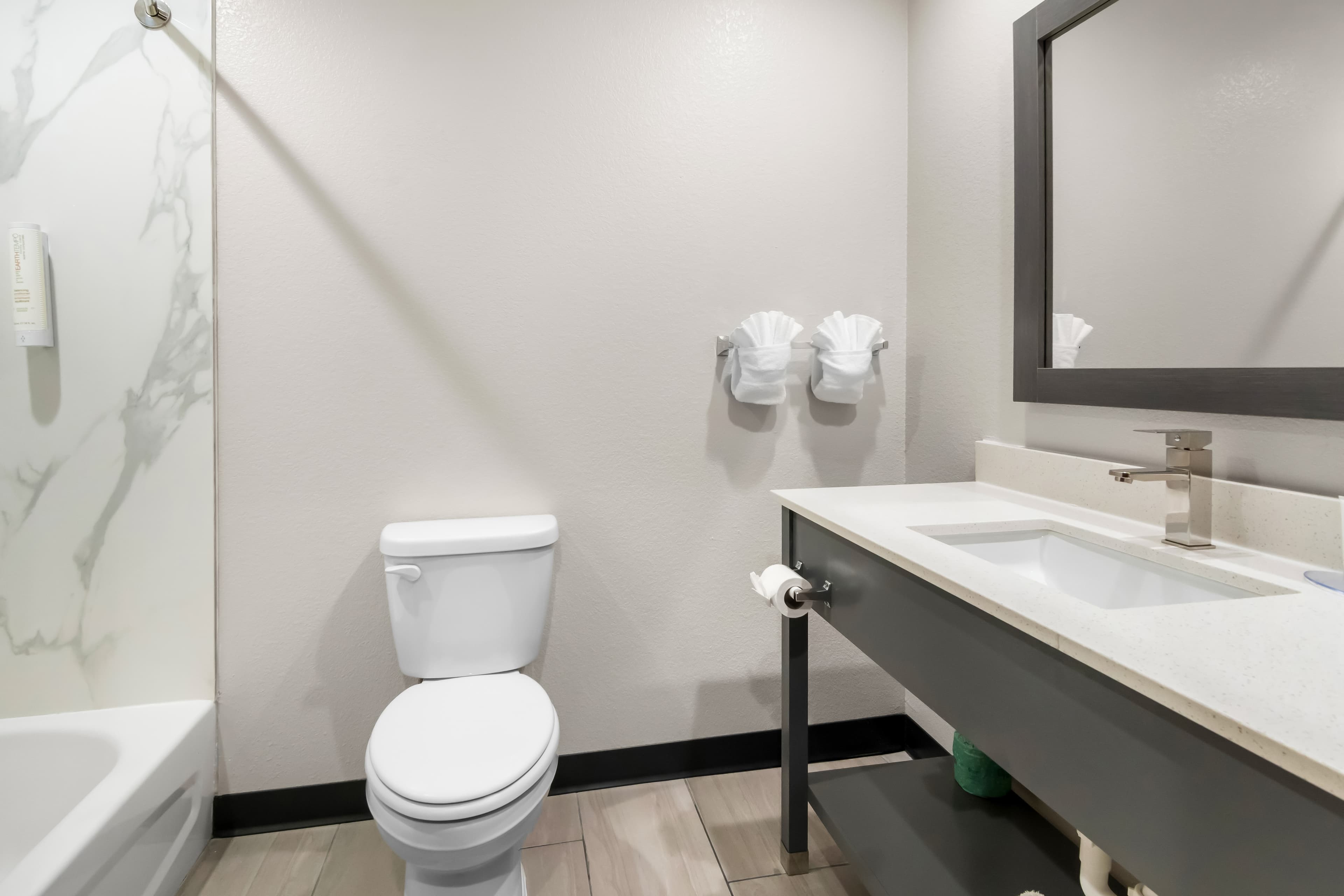 Clarion Pointe Fort Worth East - Arlington — 22