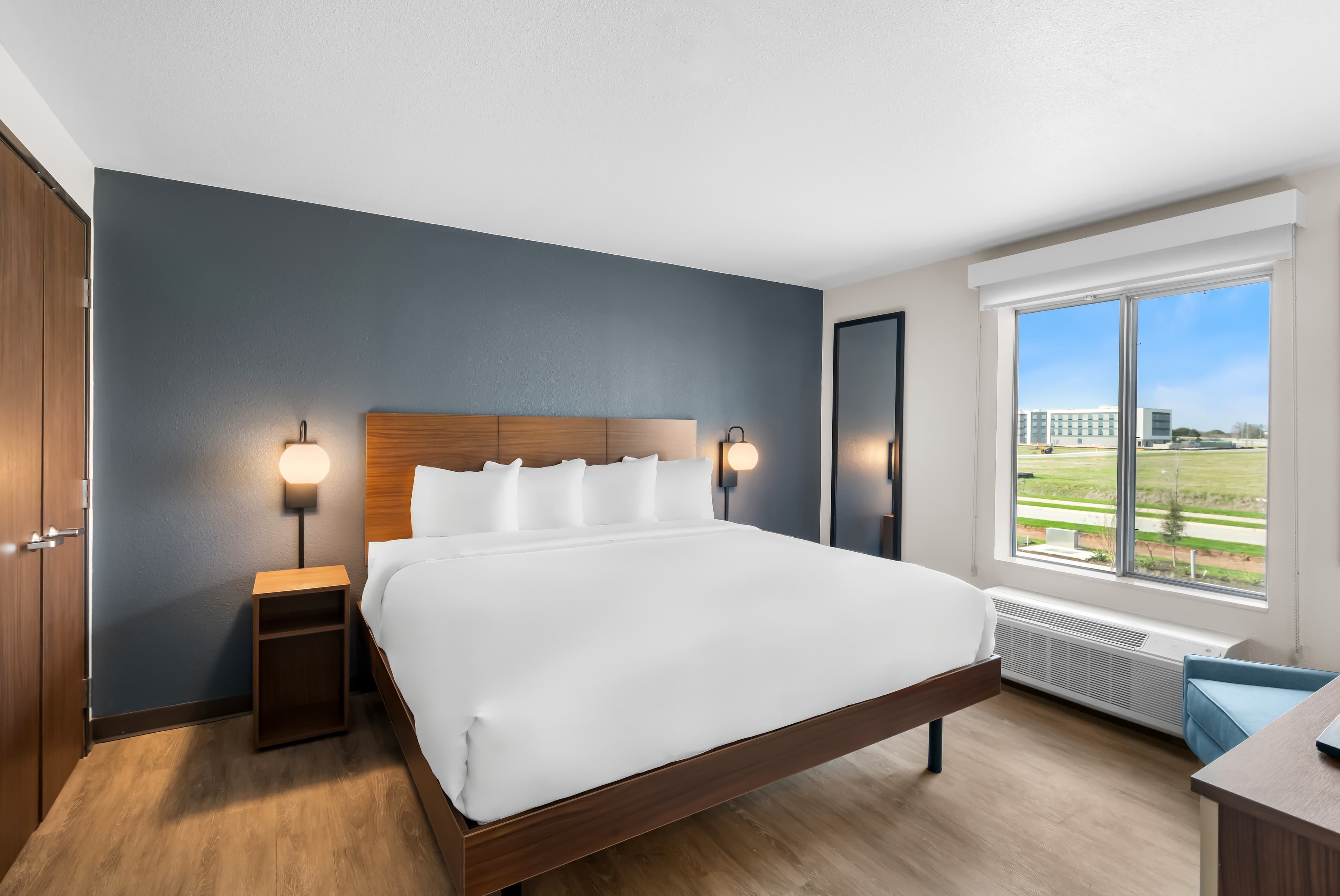 Everhome Suites Bastrop — 29