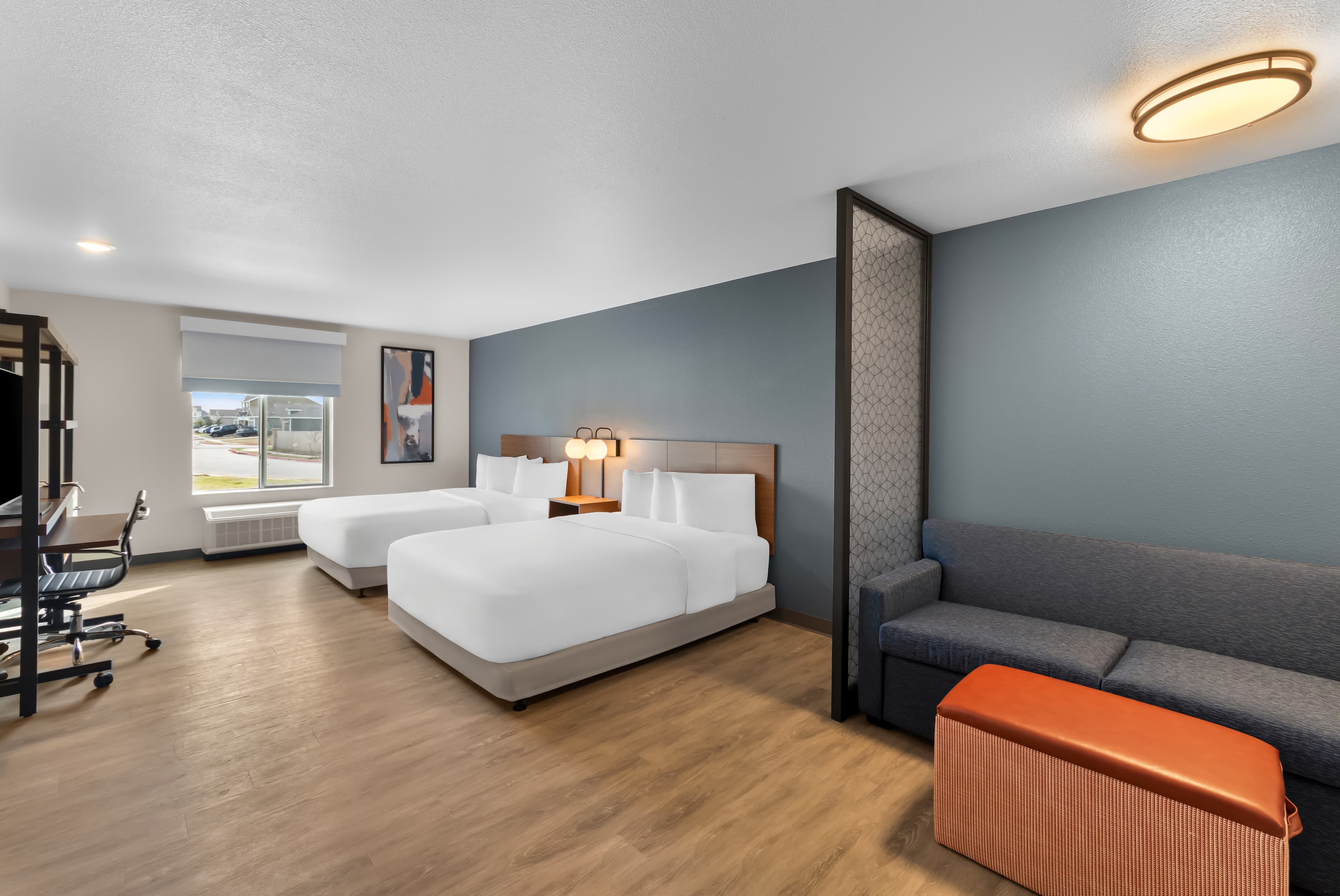 Everhome Suites Bastrop — 6