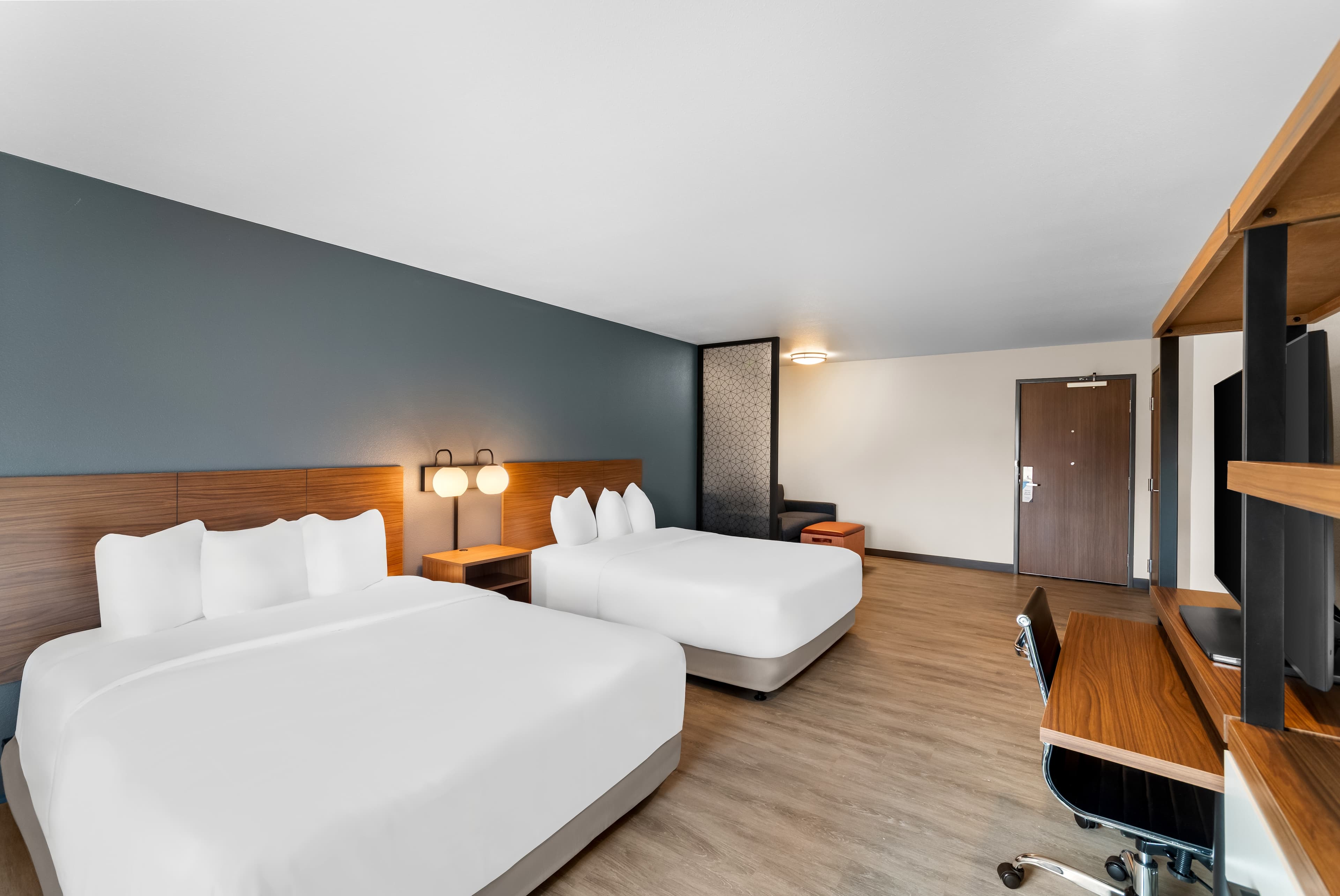 Everhome Suites Bastrop — 8