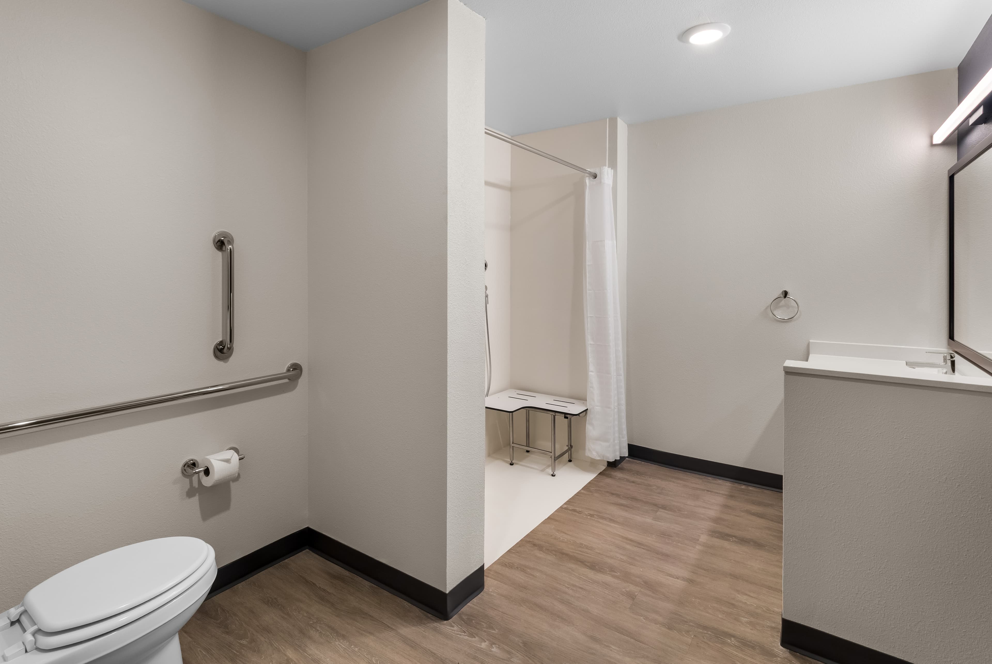 Everhome Suites Bastrop — 10