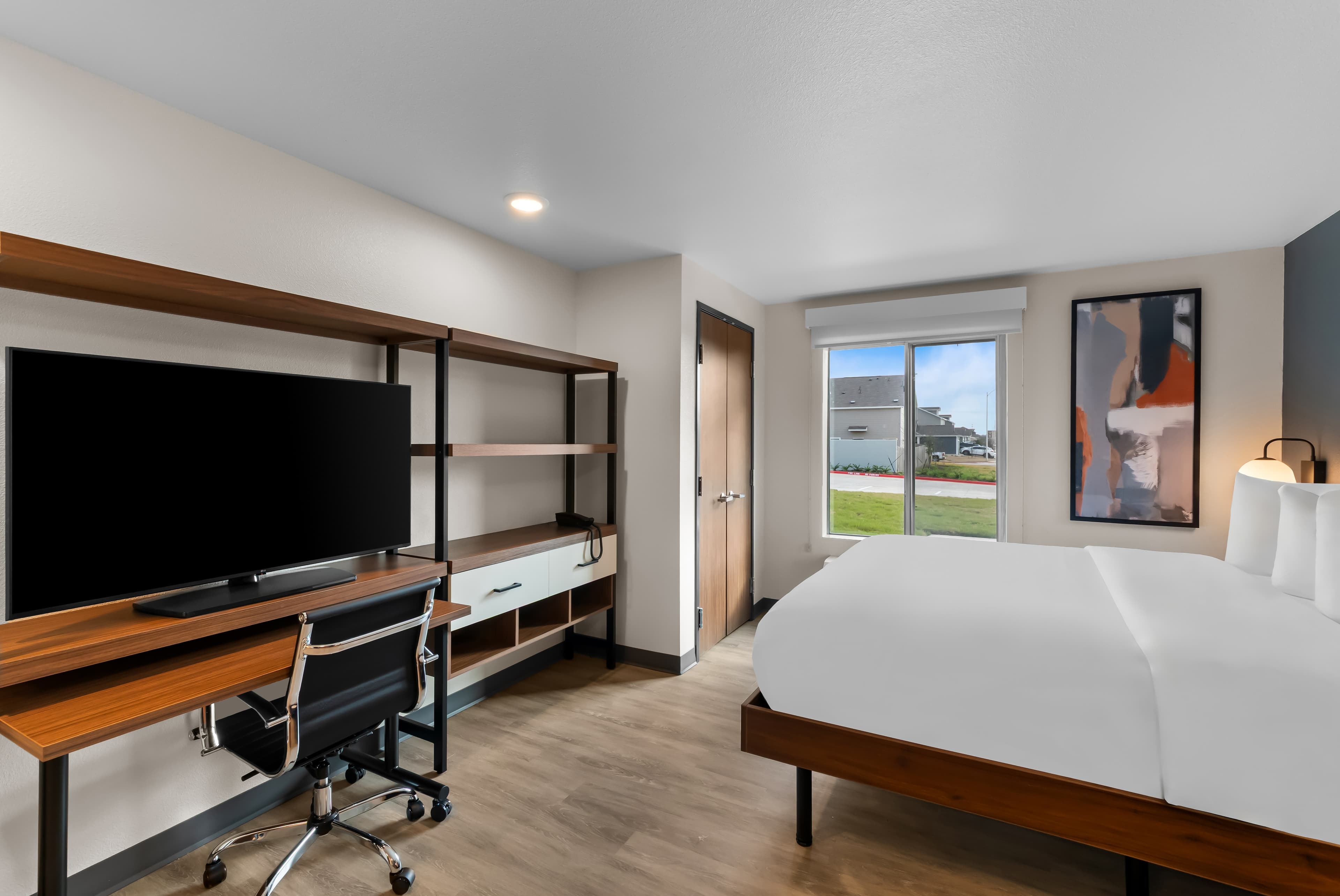Everhome Suites Bastrop — 20