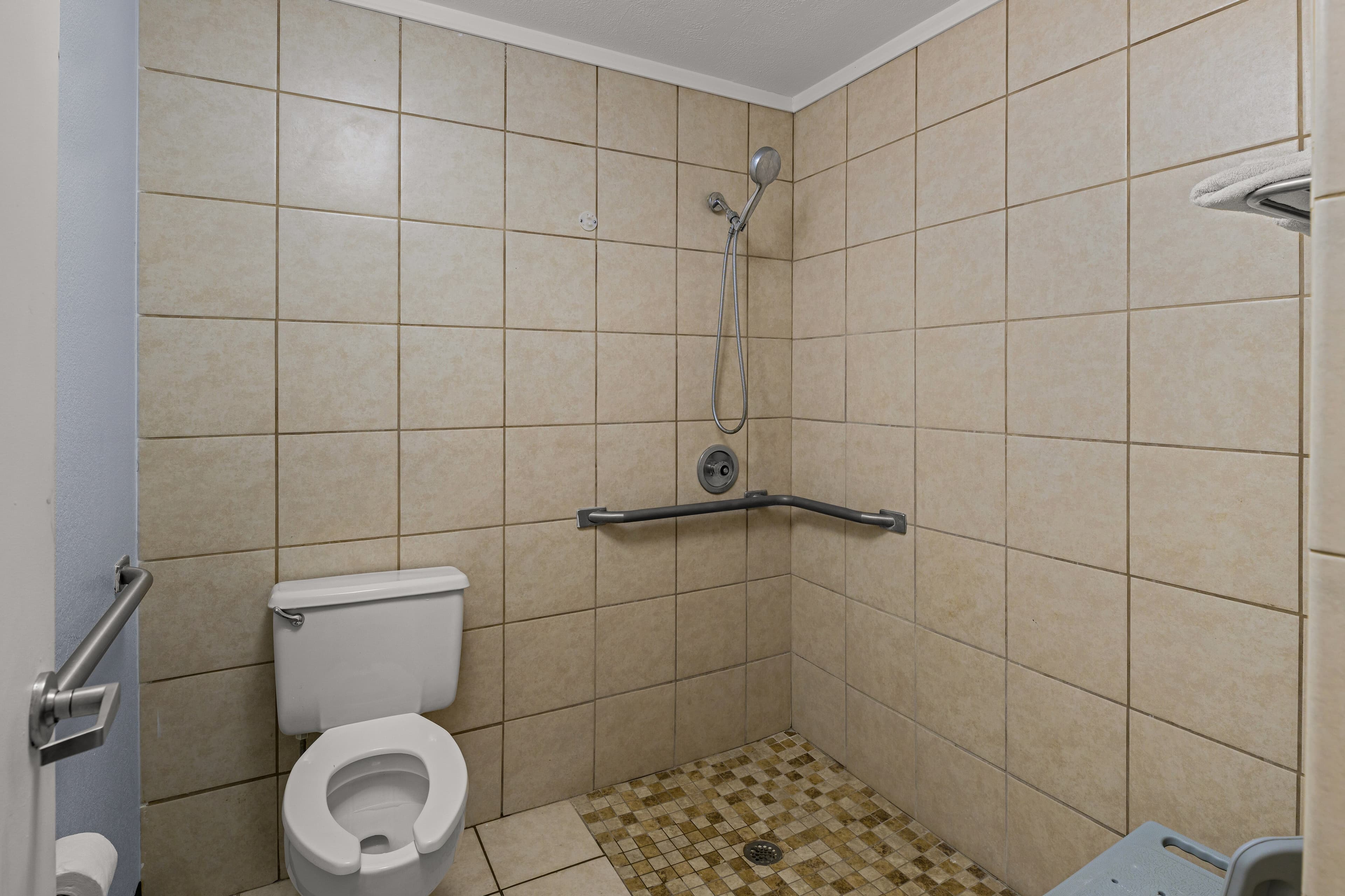 Rodeway Inn Midland South — 5