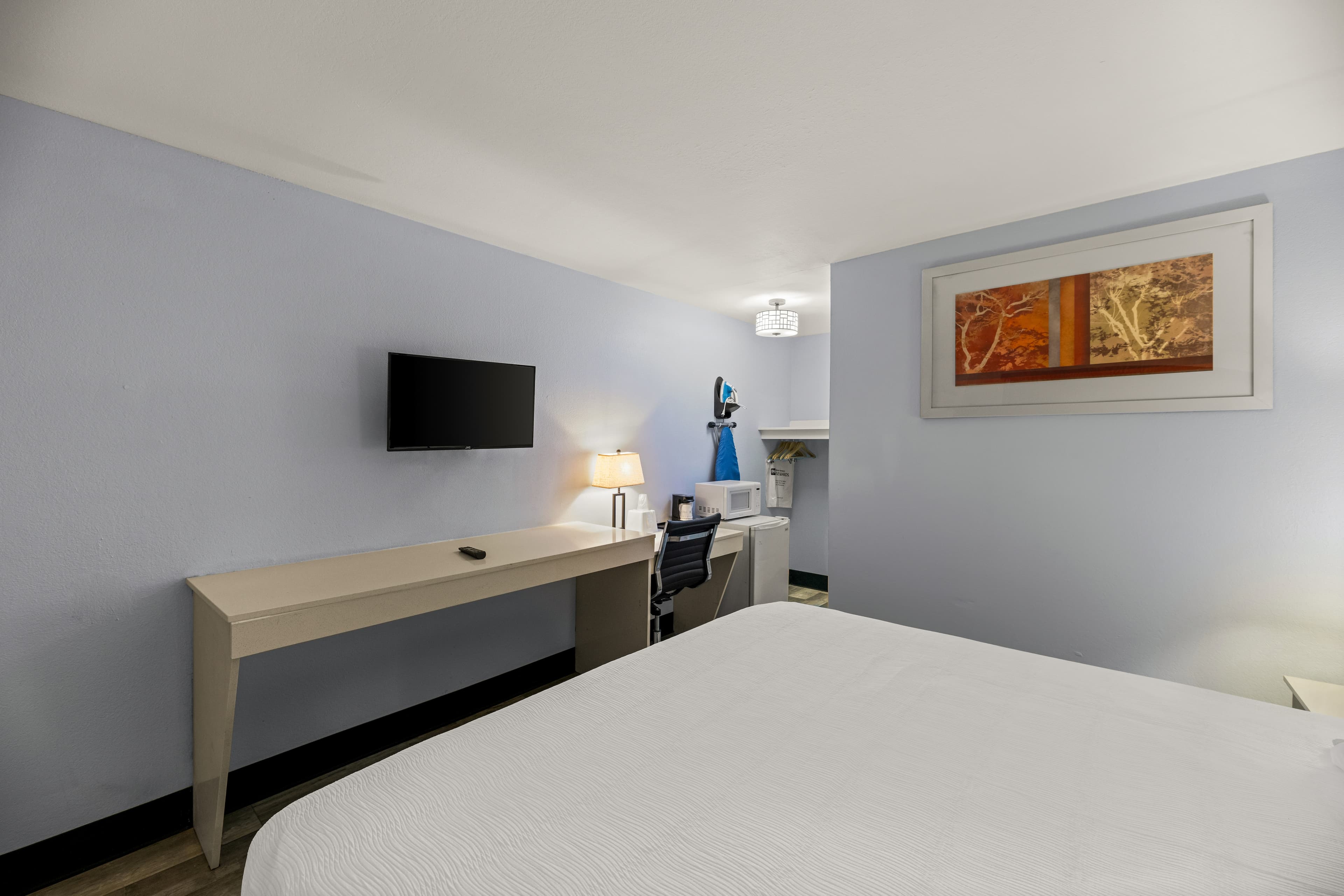 Rodeway Inn Midland South — 8