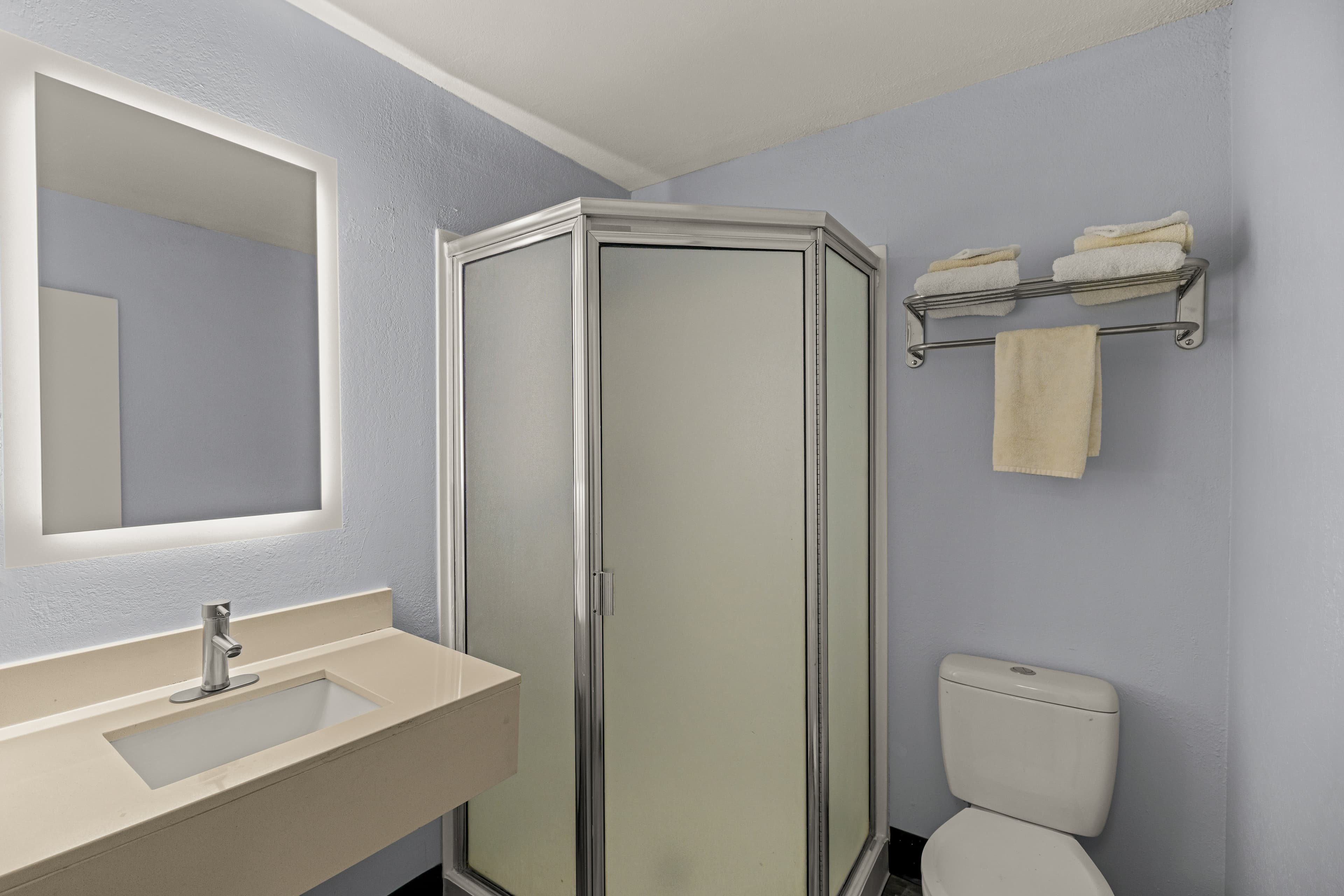 Rodeway Inn Midland South — 9