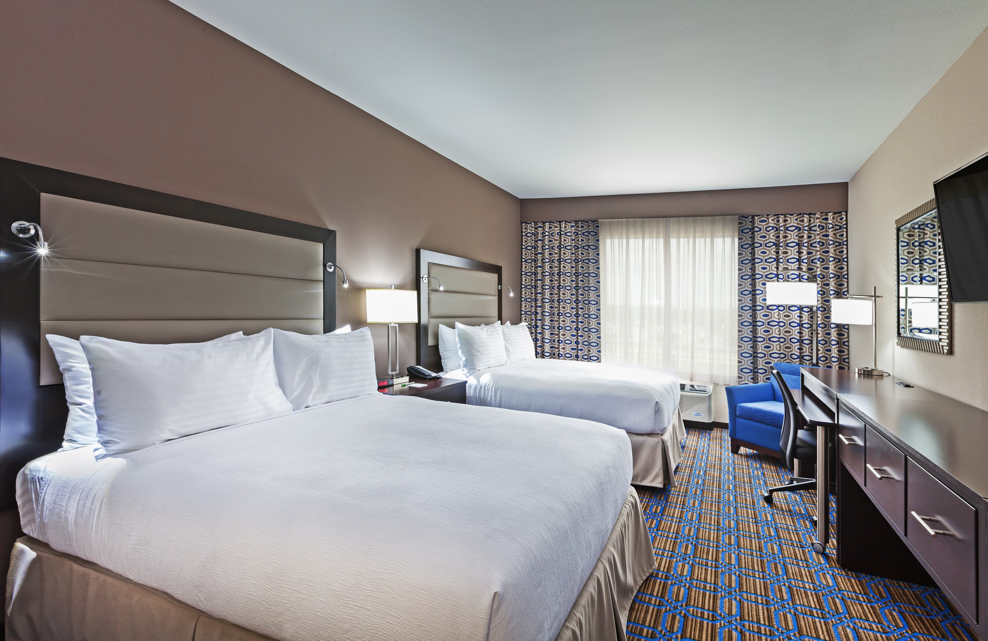 Clarion Hotel The Colony - Plano West — 11