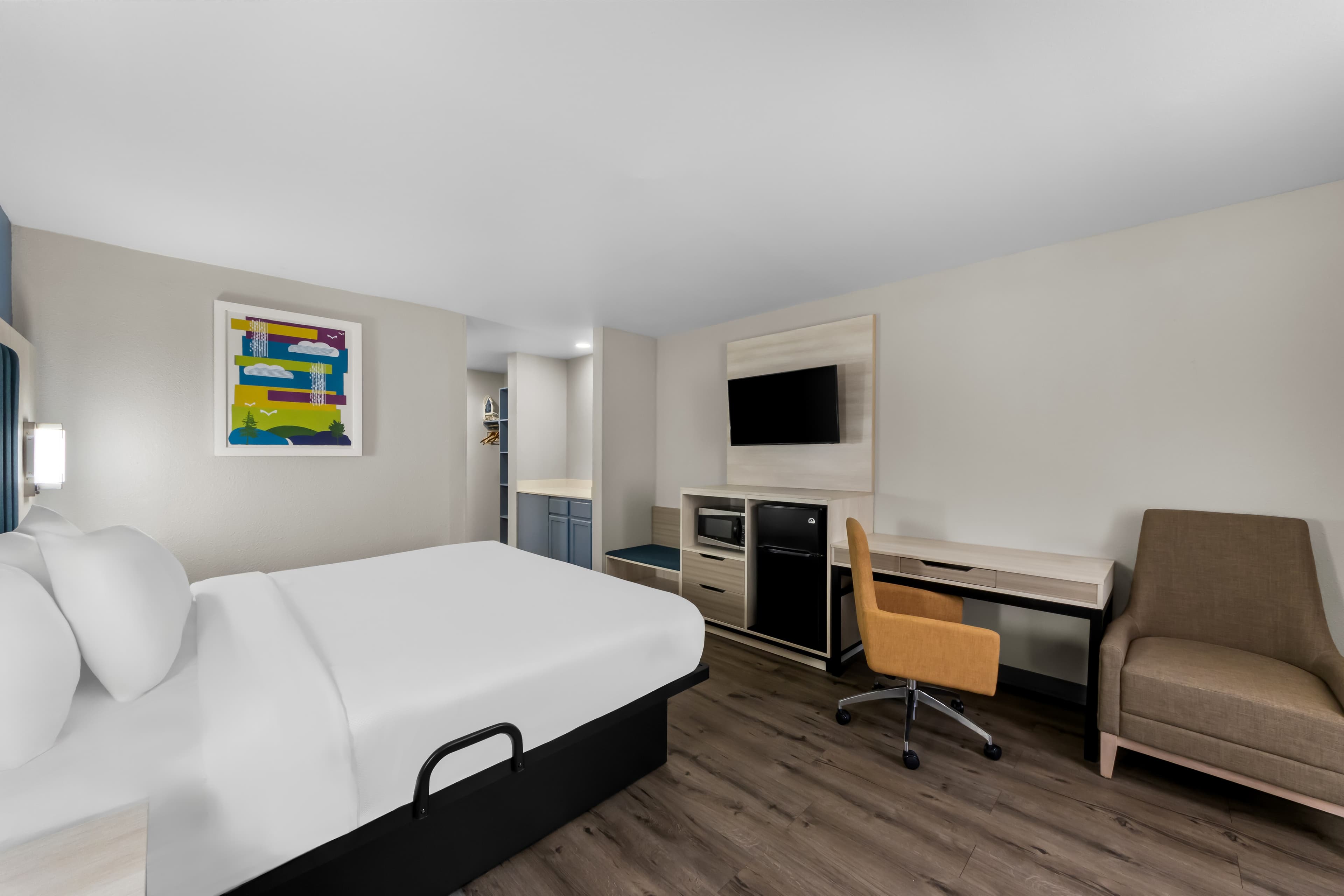 Park Inn by Radisson - Image 1