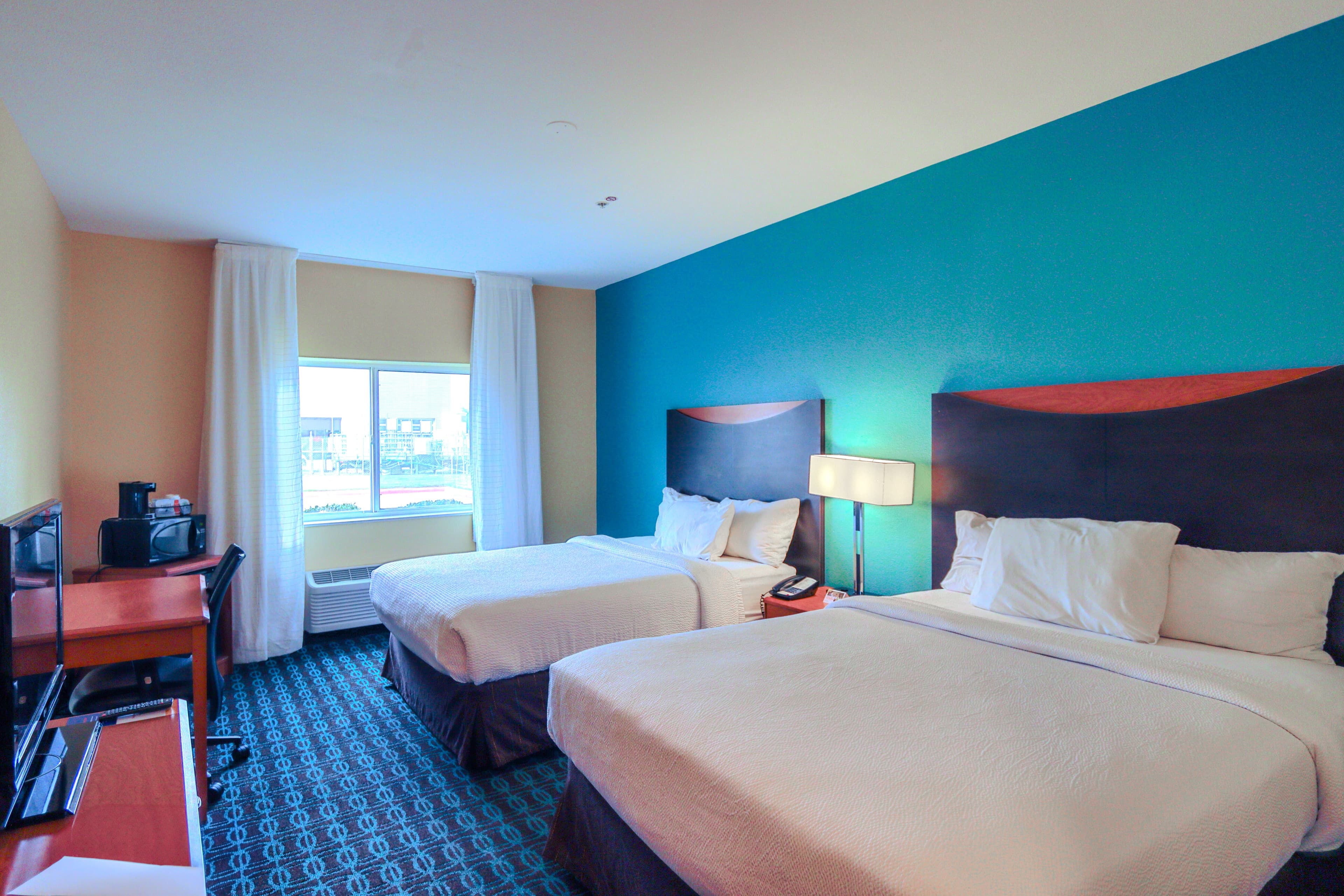 Comfort Inn & Suites Houston North - Spring — 7