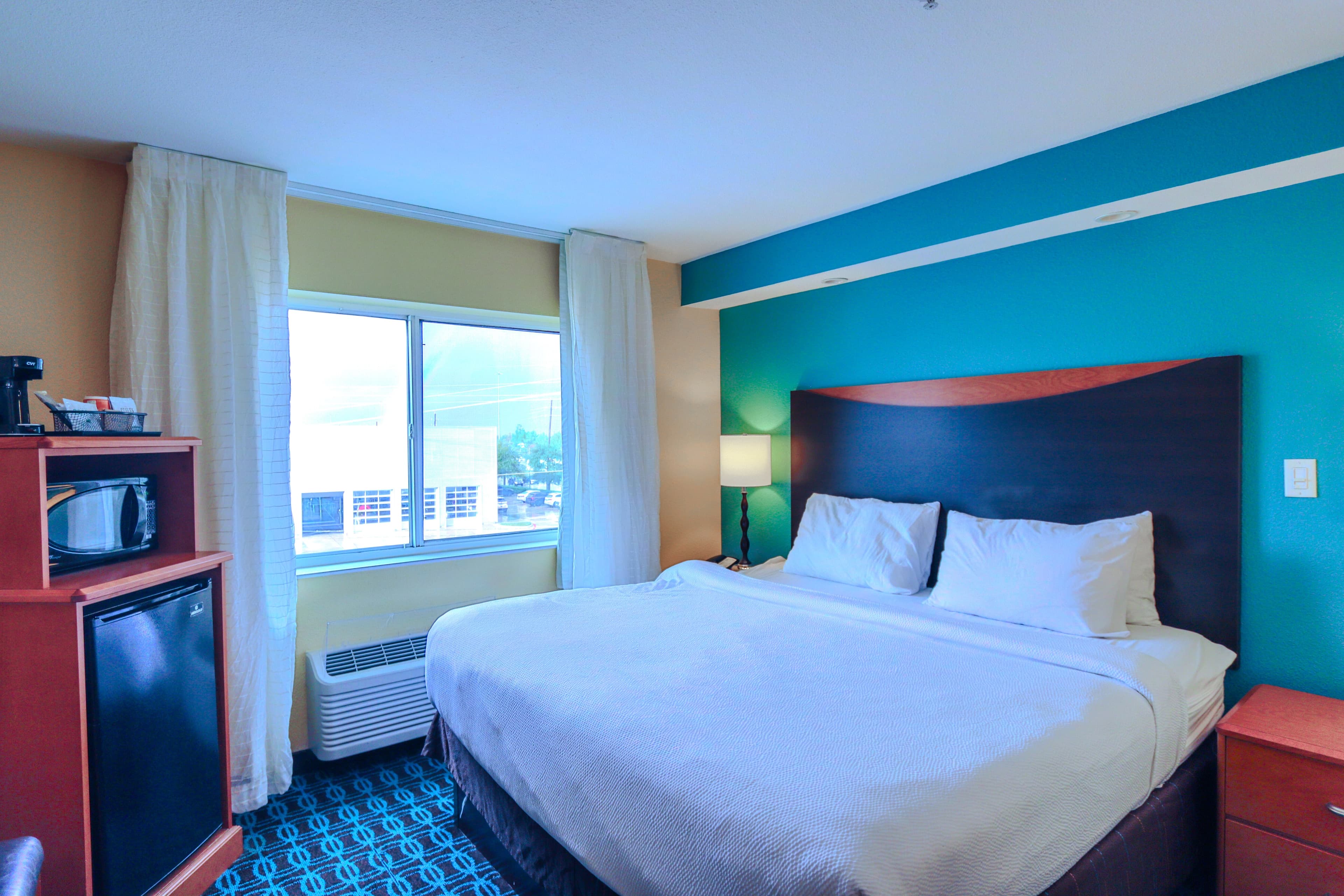 Comfort Inn & Suites Houston North - Spring — 34
