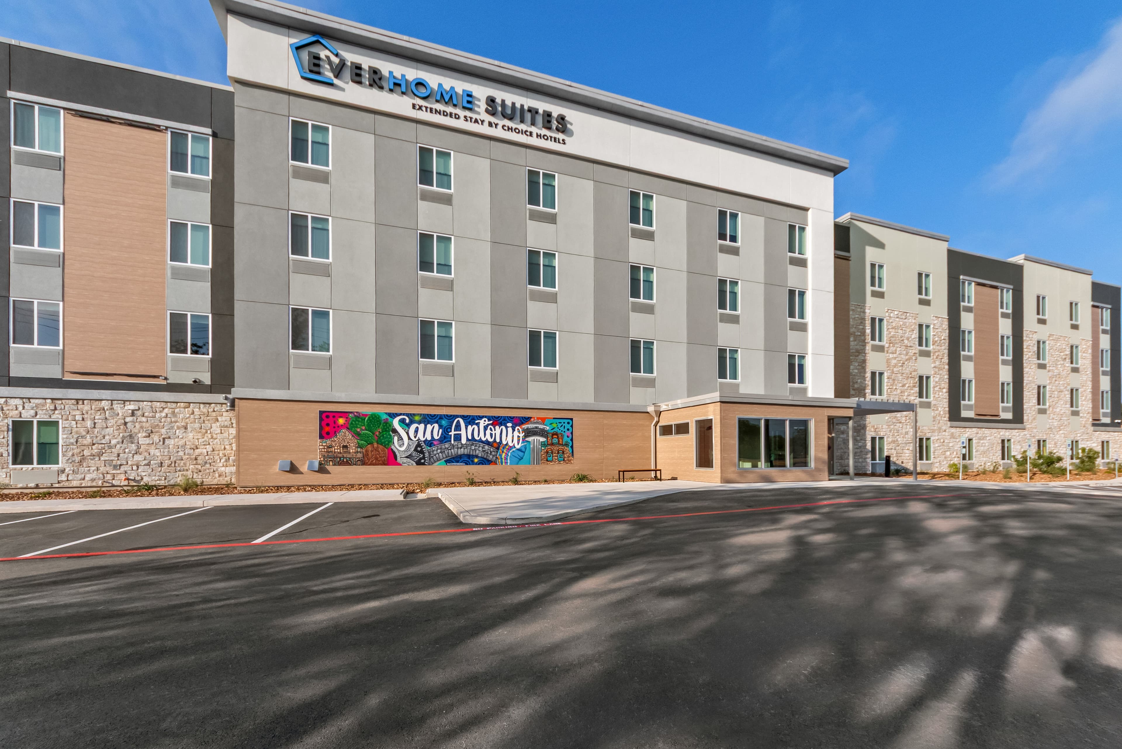 Everhome Suites San Antonio Lackland near Seaworld - Image 1