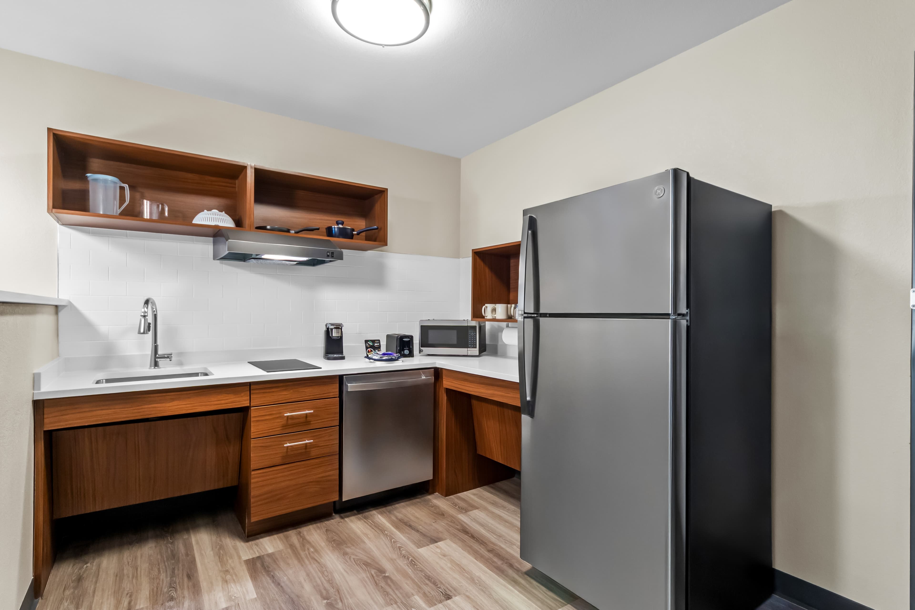 Everhome Suites San Antonio Lackland near Seaworld — 24