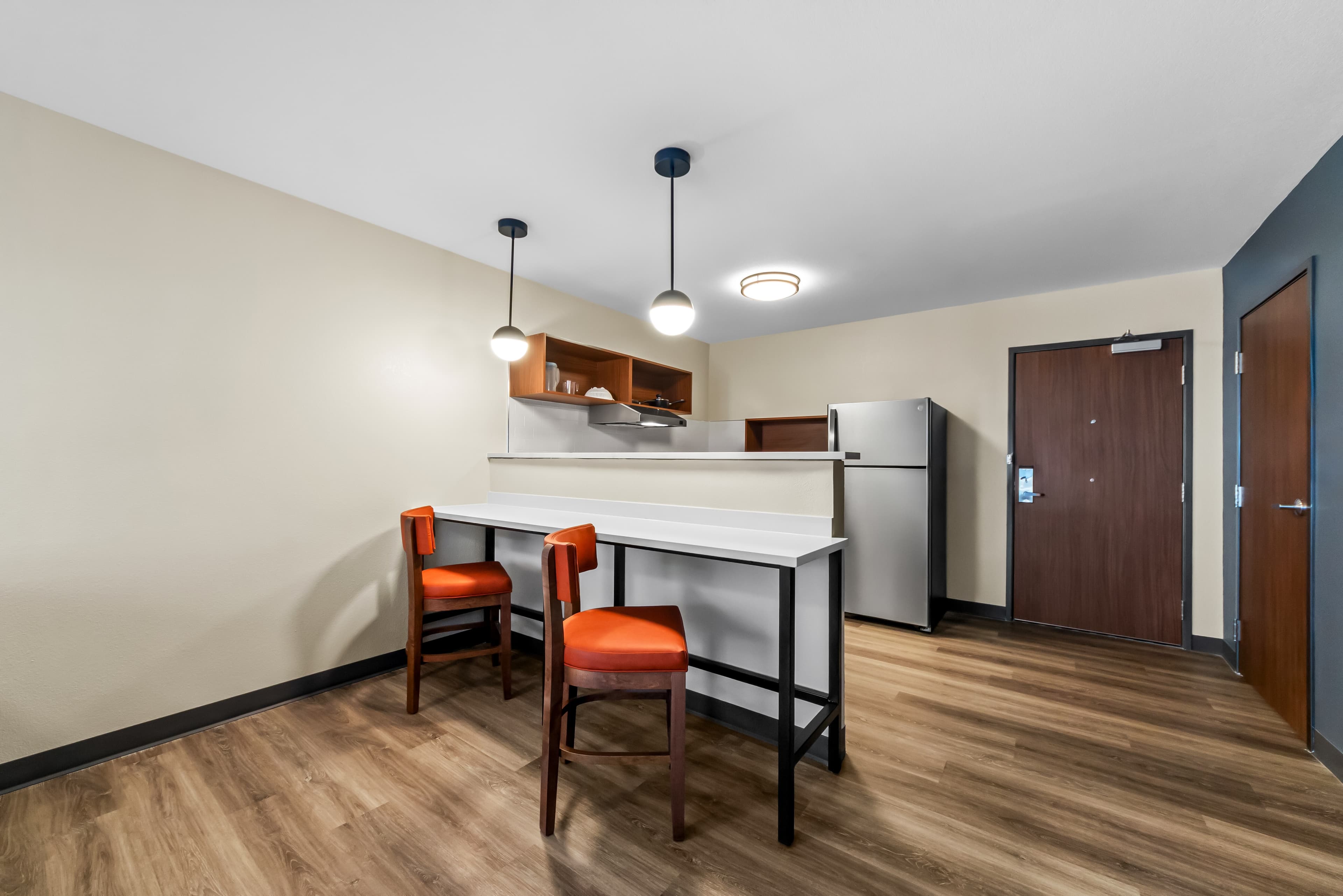 Everhome Suites San Antonio Lackland near Seaworld — 25