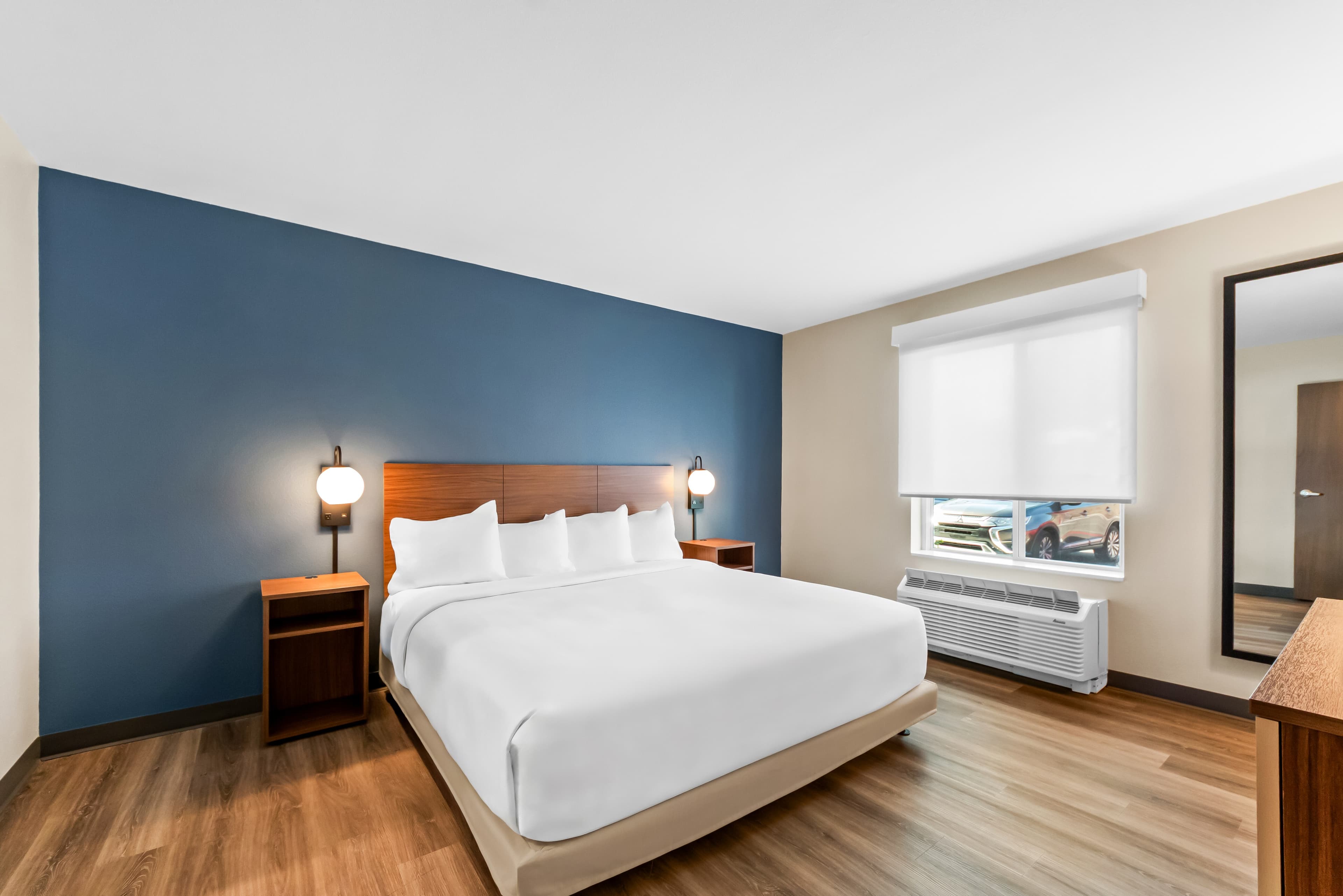 Everhome Suites San Antonio Lackland near Seaworld — 27
