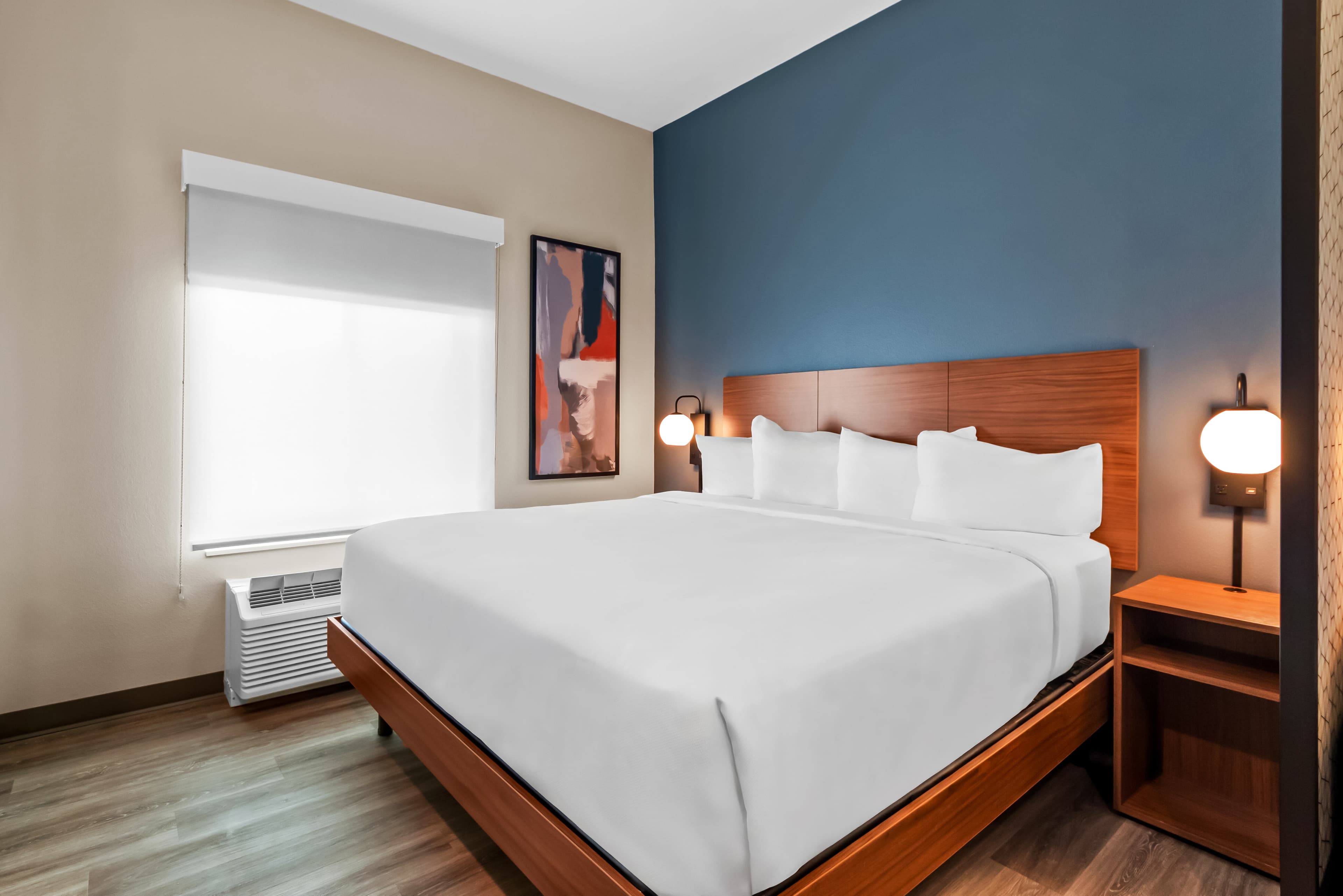 Everhome Suites San Antonio Lackland near Seaworld — 16