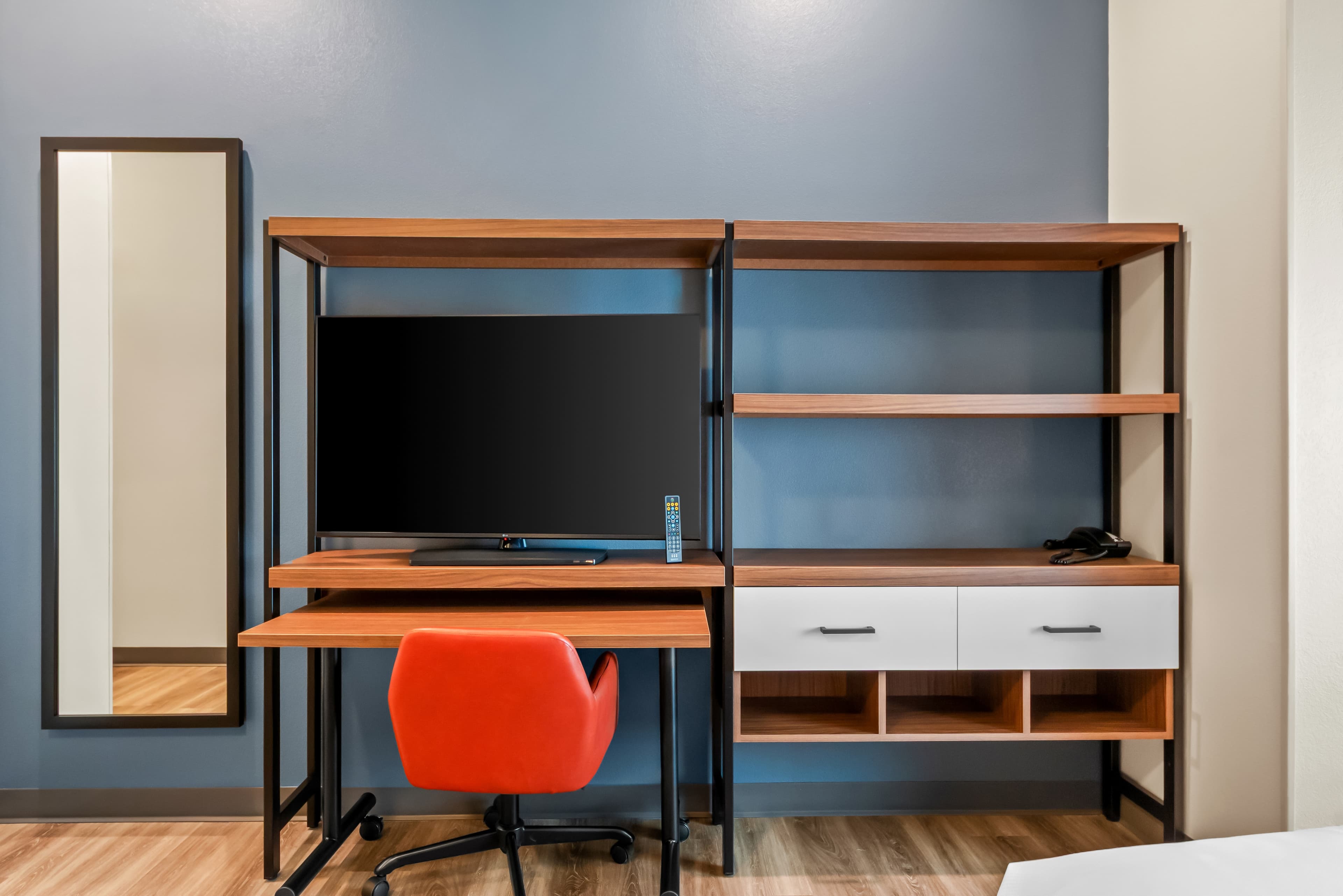Everhome Suites San Antonio Lackland near Seaworld — 17