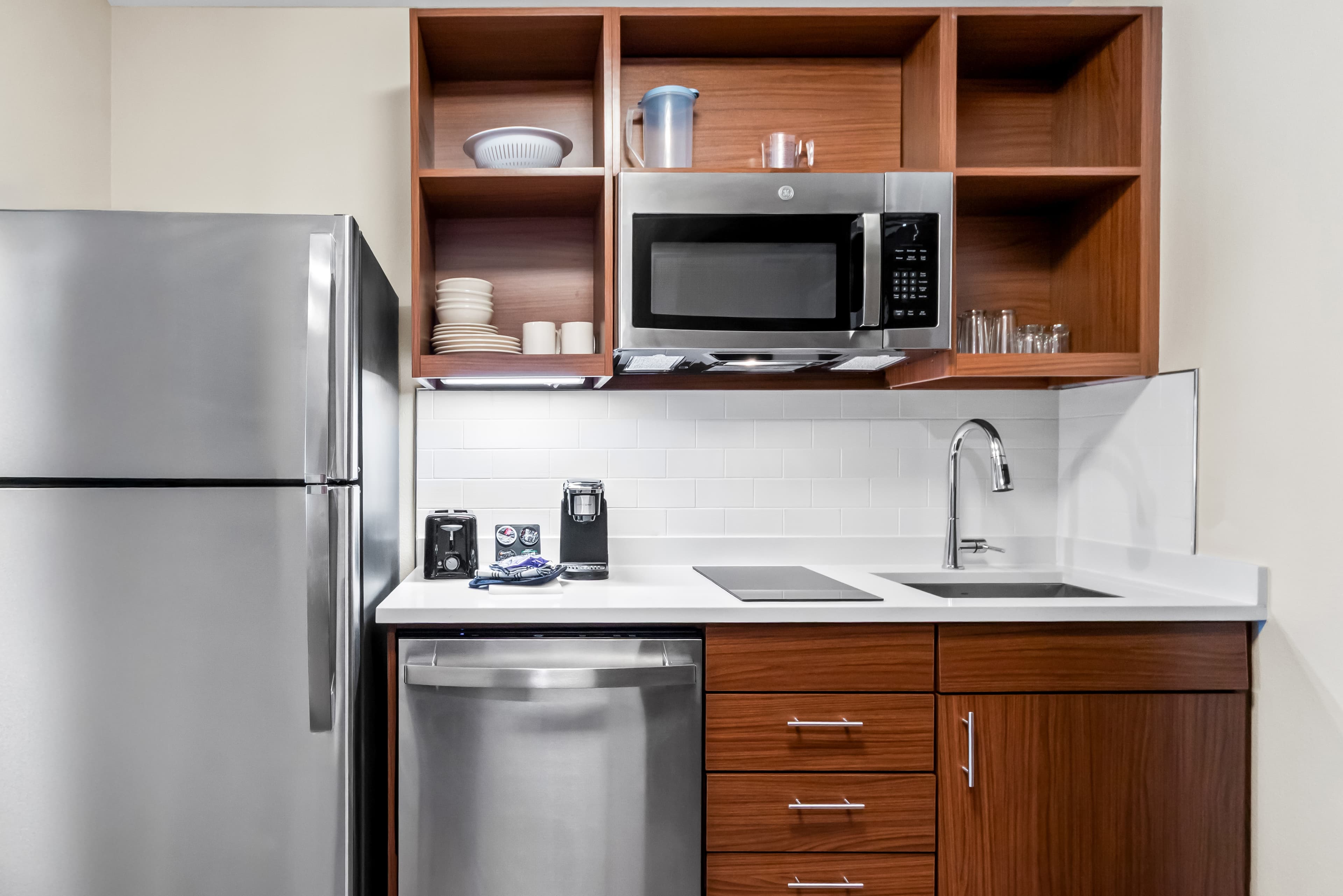 Everhome Suites San Antonio Lackland near Seaworld — 20