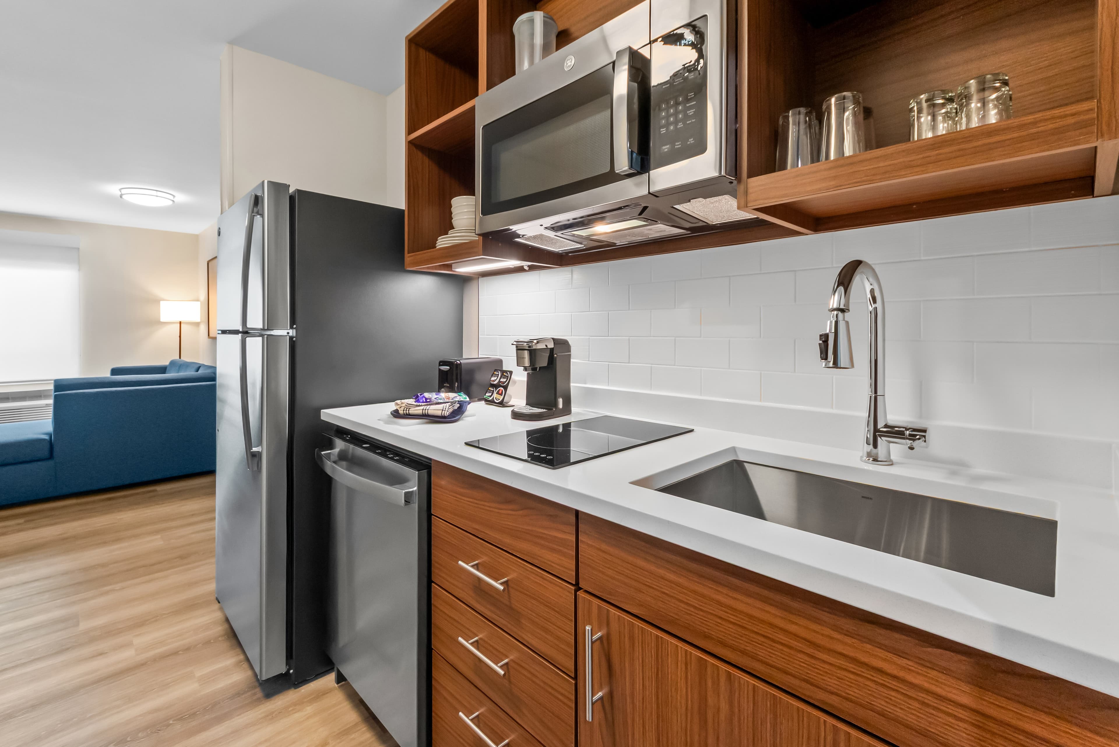 Everhome Suites San Antonio Lackland near Seaworld — 30
