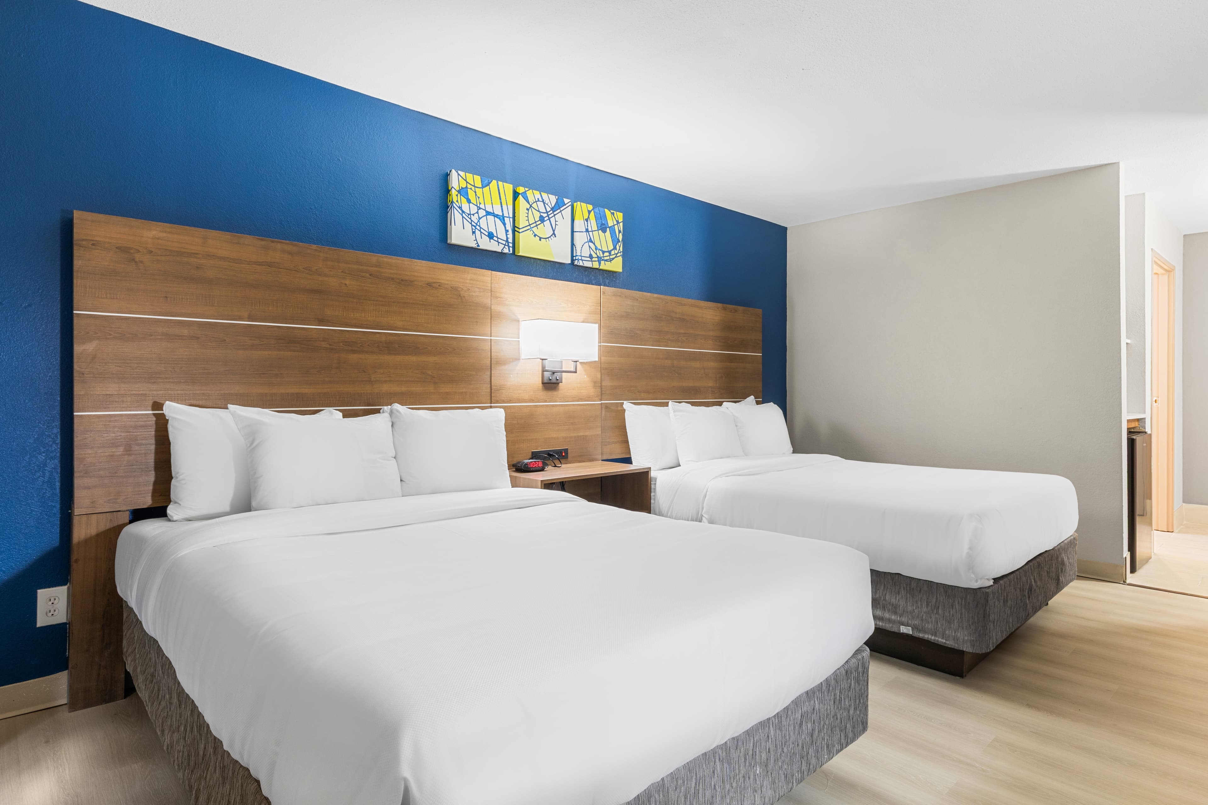 Comfort Inn & Suites Tyler North — 8