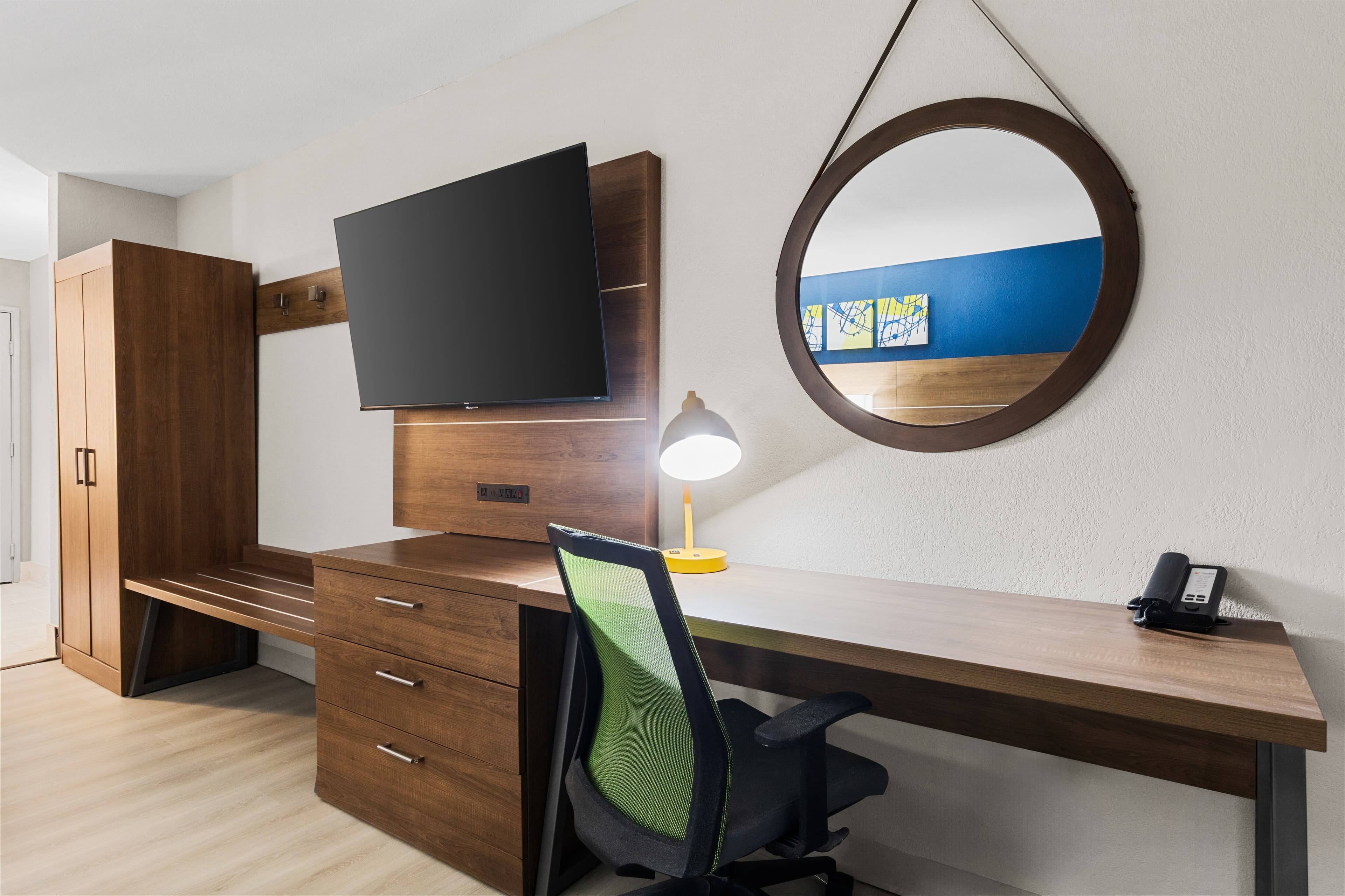 Comfort Inn & Suites Tyler North — 9