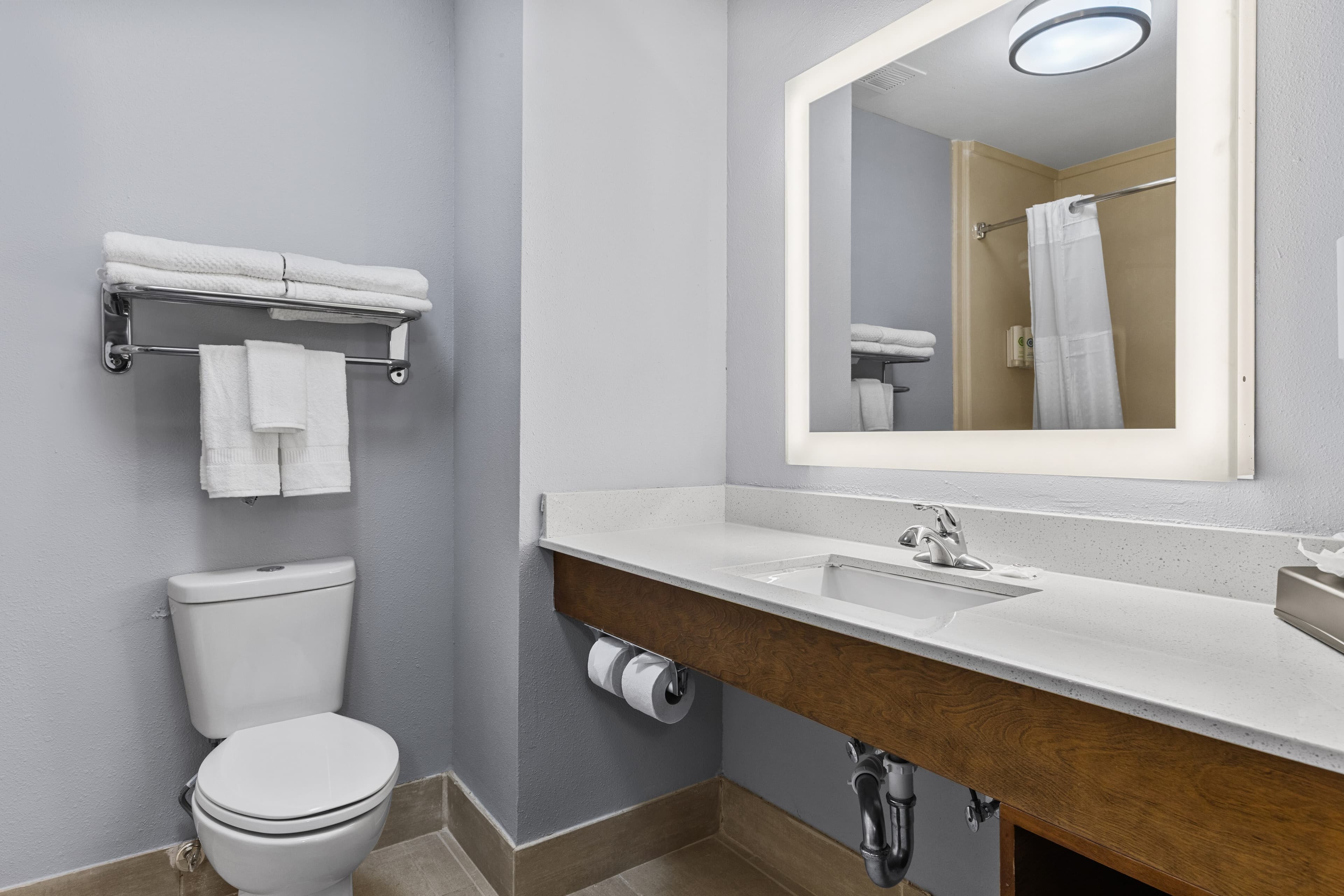 Comfort Inn & Suites Tyler North — 11
