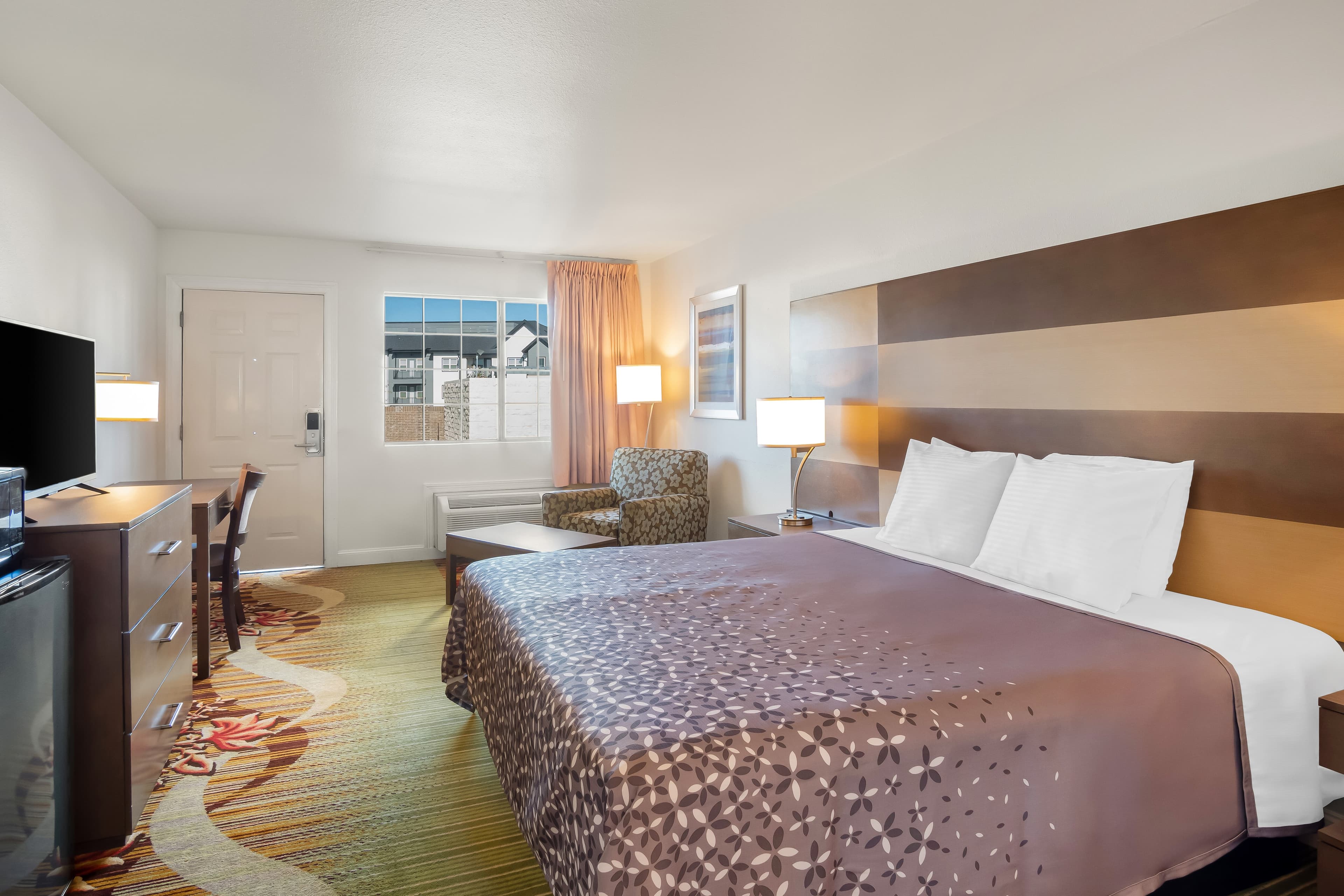 Rodeway Inn Garland Harbor Point - Image 4