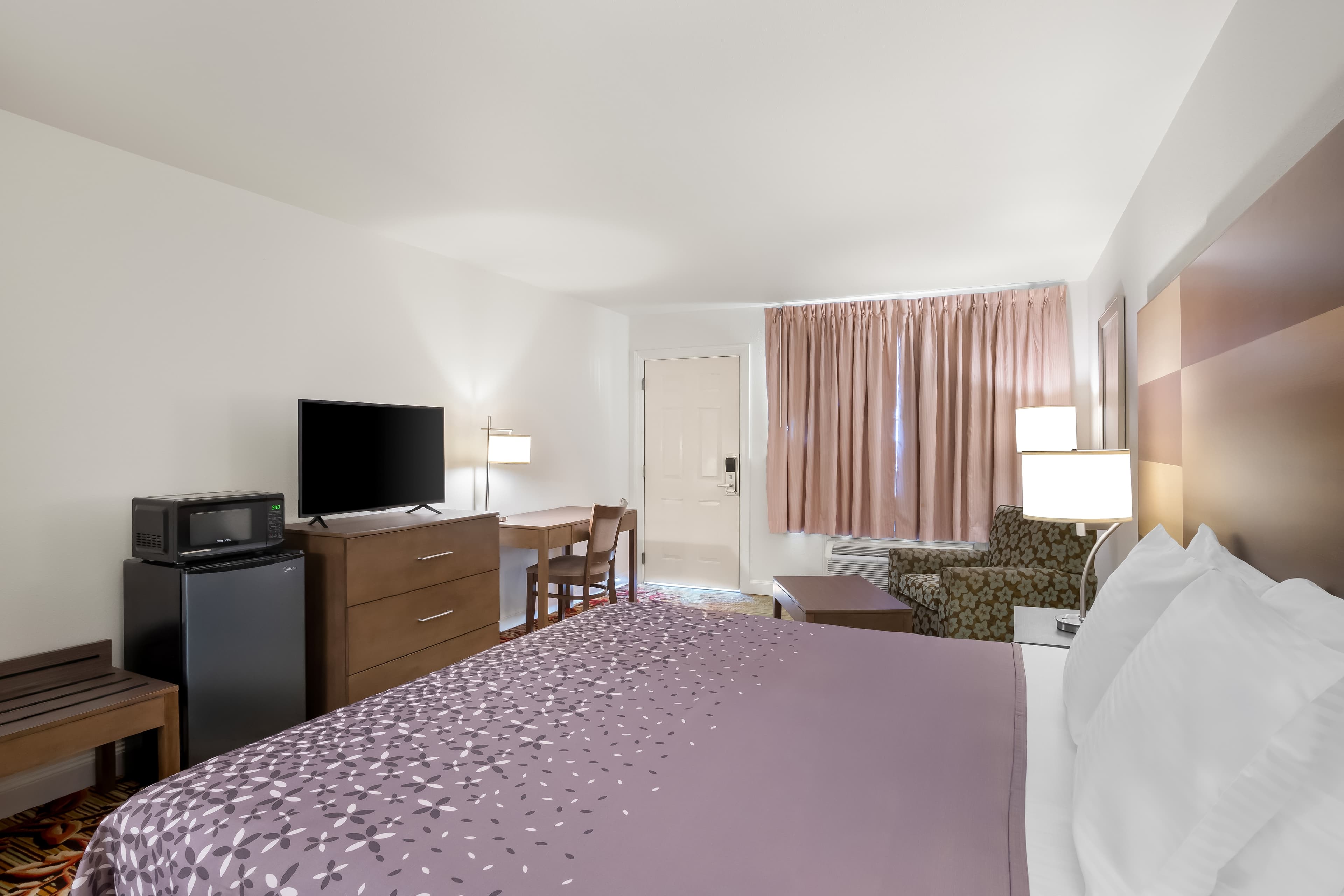 Rodeway Inn Garland Harbor Point — 9