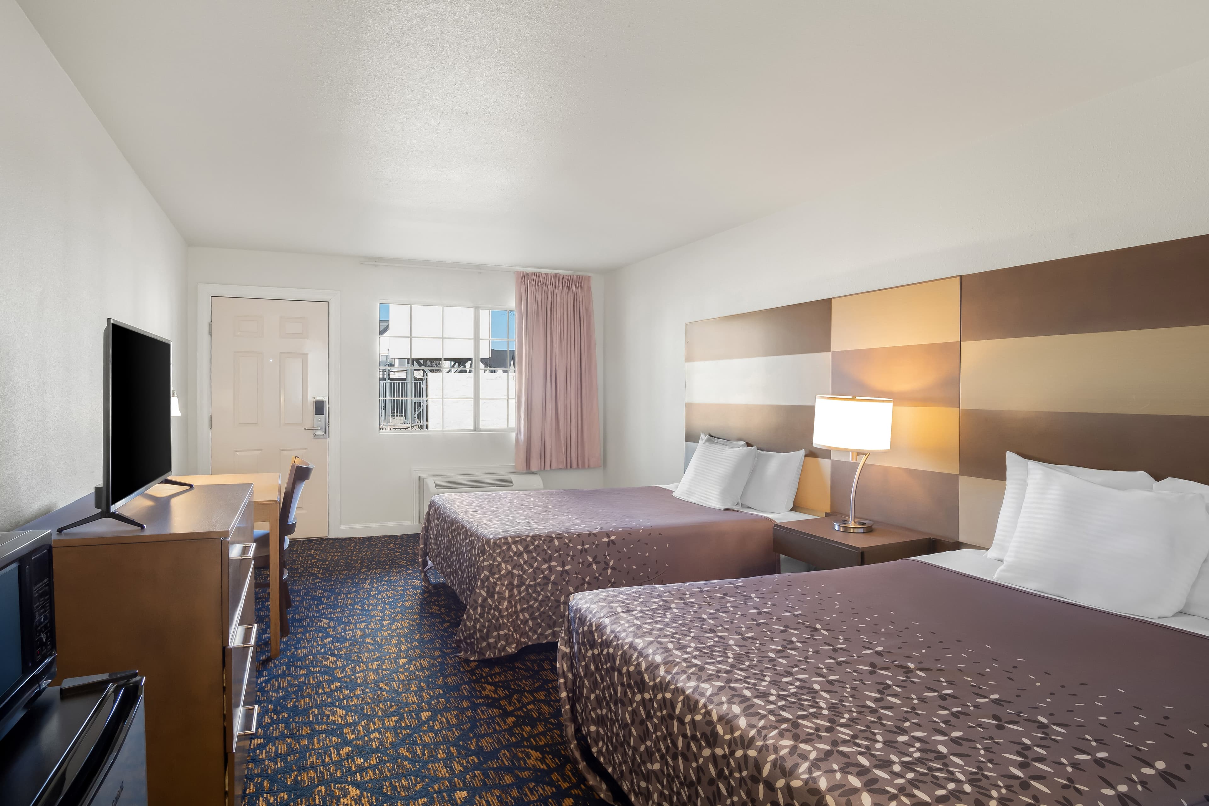 Rodeway Inn Garland Harbor Point - Image 1