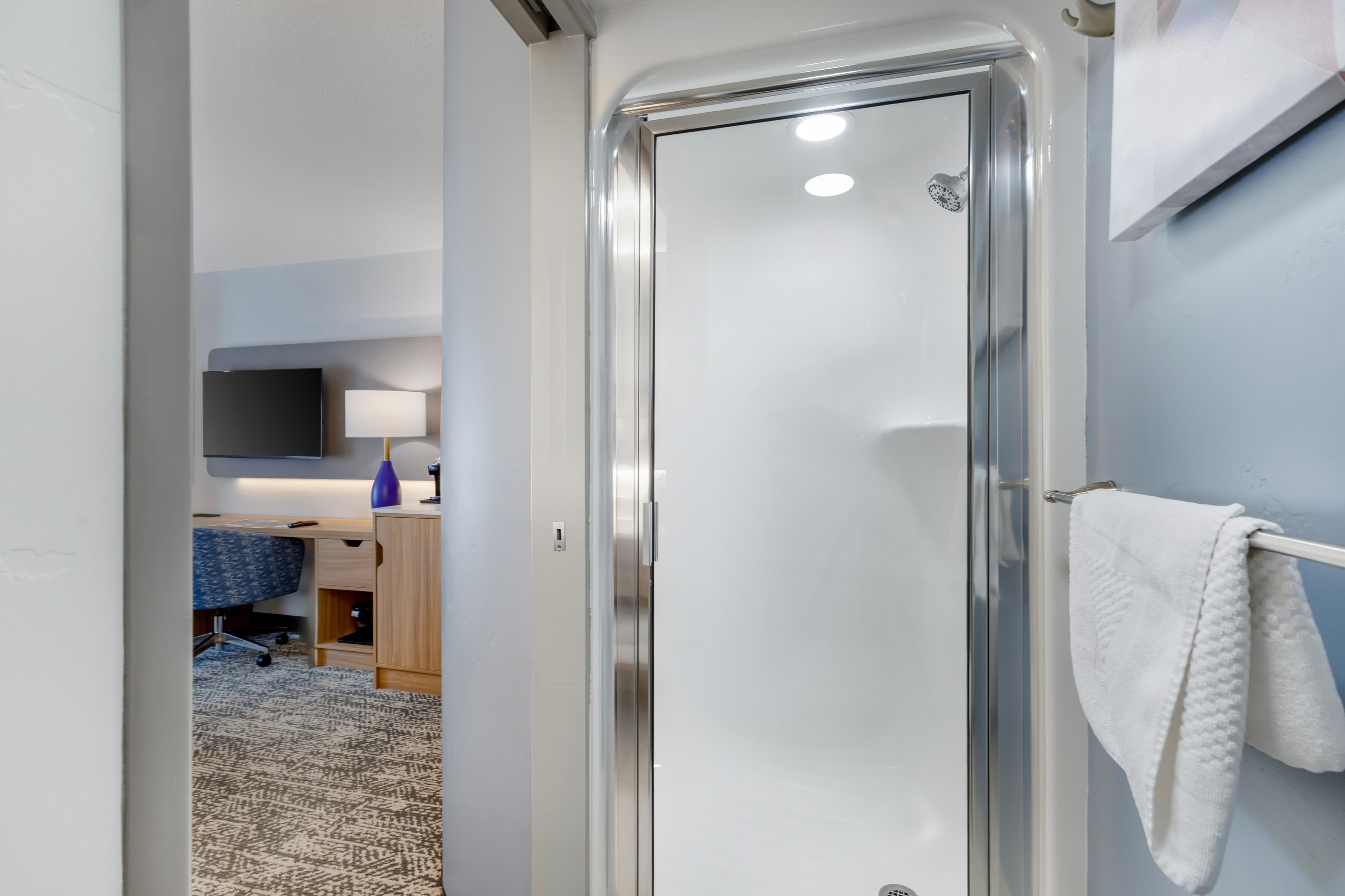 2 Double Beds - Image 5