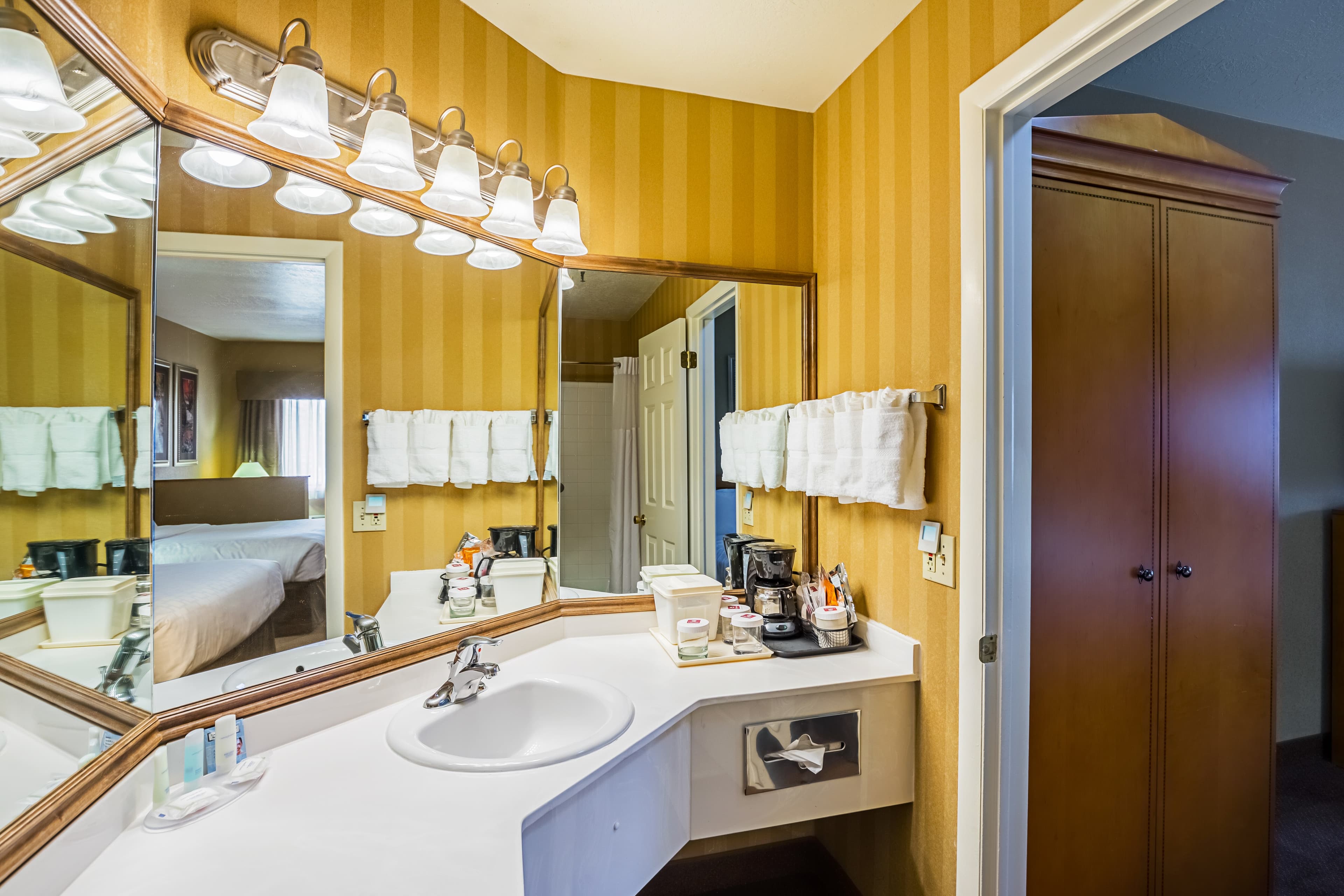 Clarion Suites St George - Convention Center Area — 17