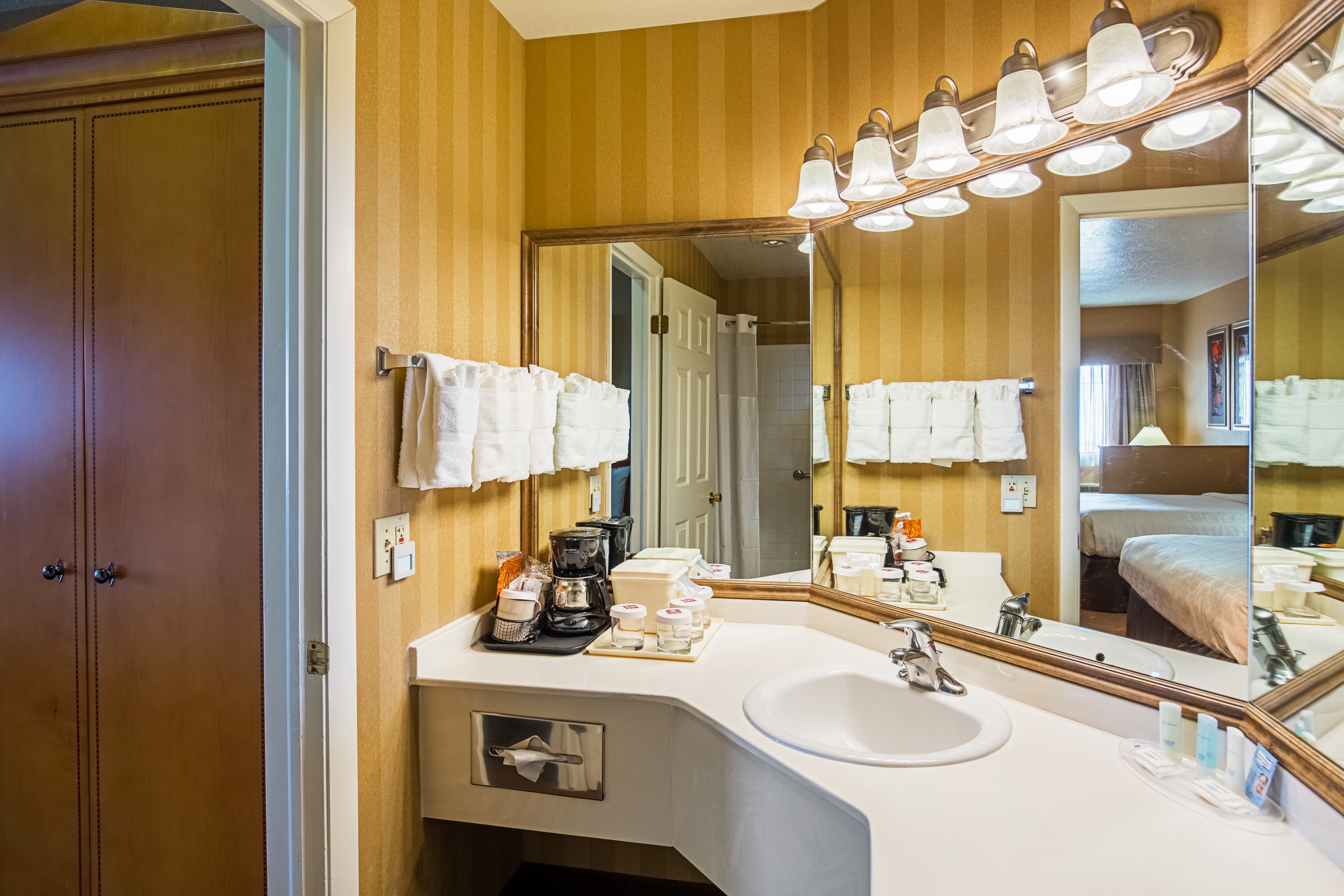 Clarion Suites St George - Convention Center Area — 22