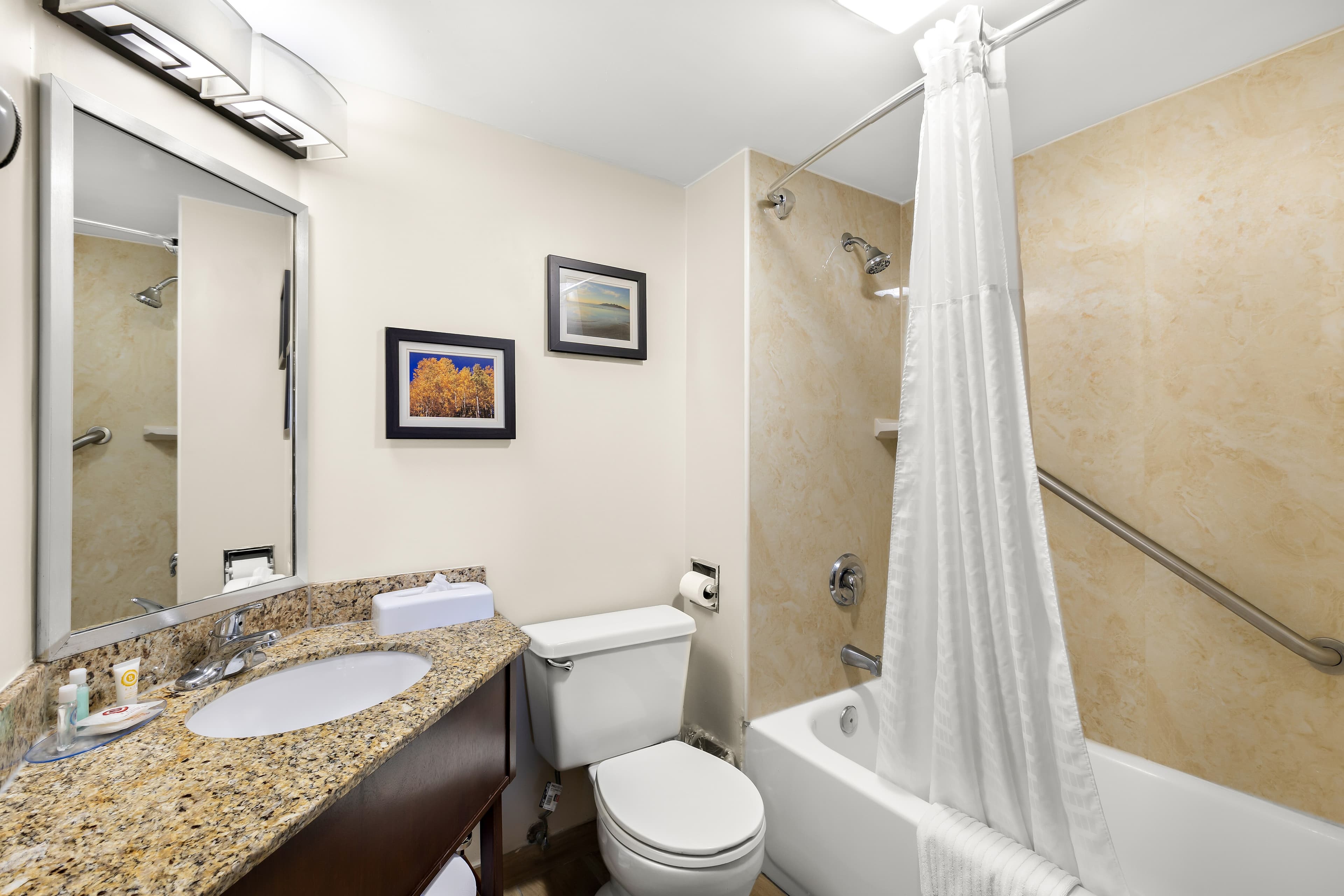 Comfort Inn Layton - Salt Lake City — 10