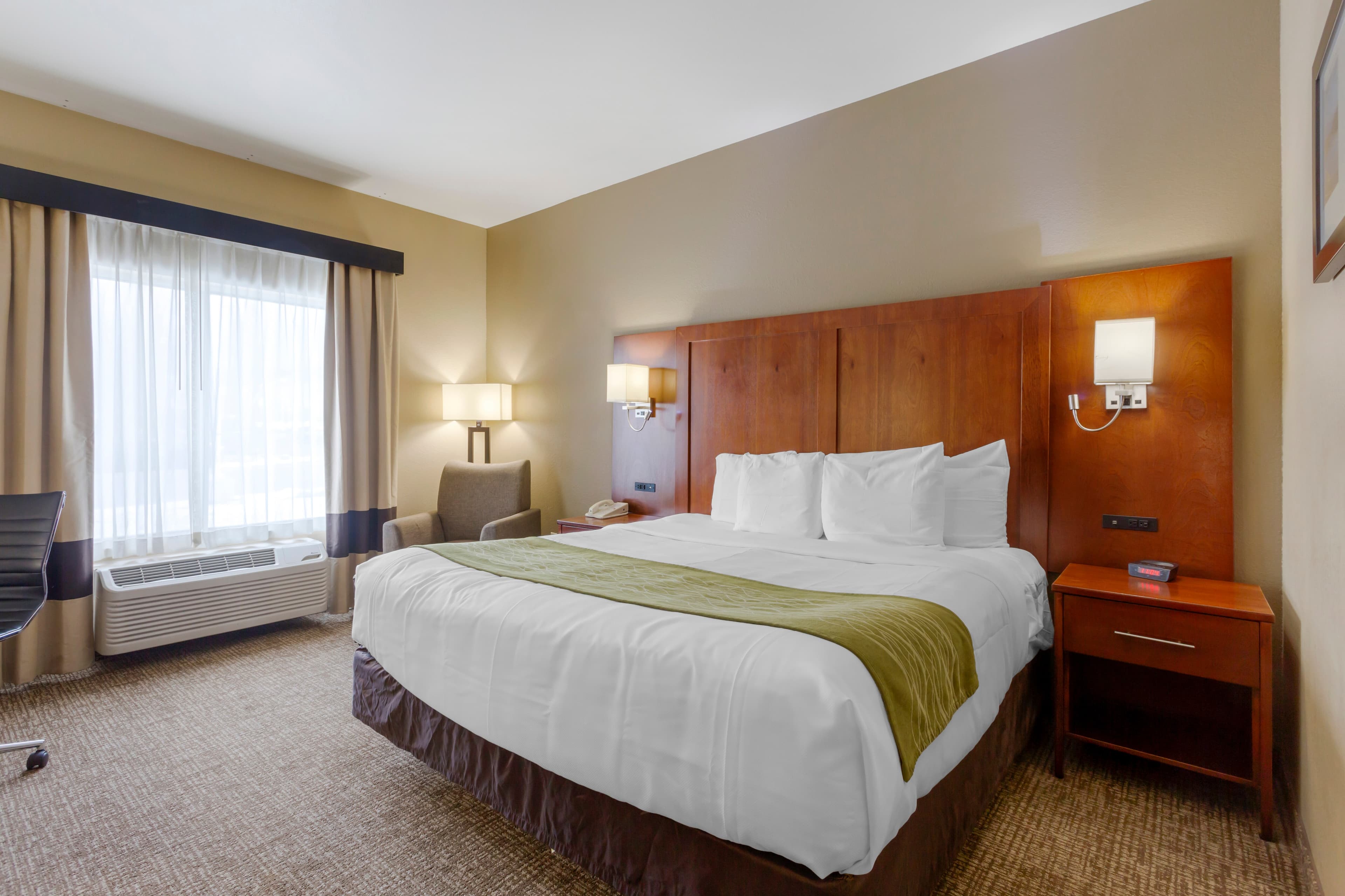 Comfort Inn & Suites Woods Cross - Salt Lake City North - Image 4
